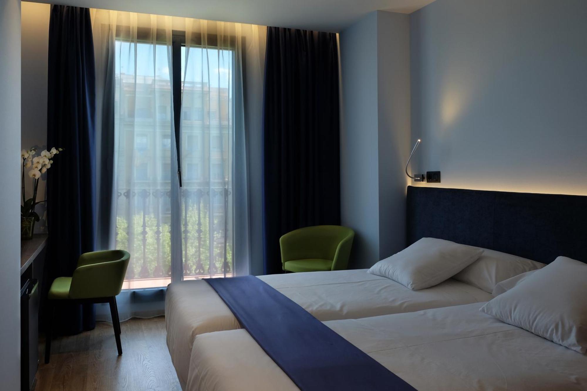 Twin Room with Balcony,1655294128:JPEG