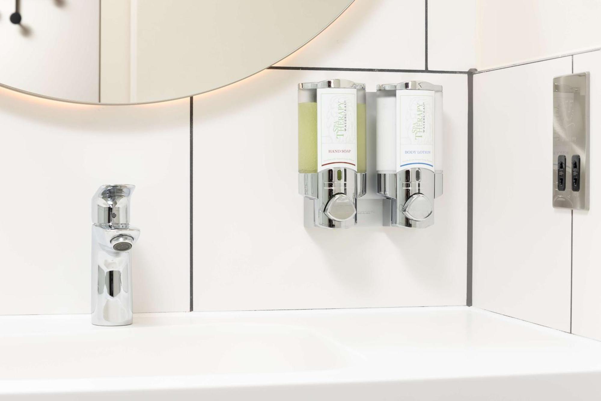 Queen Room - Accessible,1678625341:JPEG