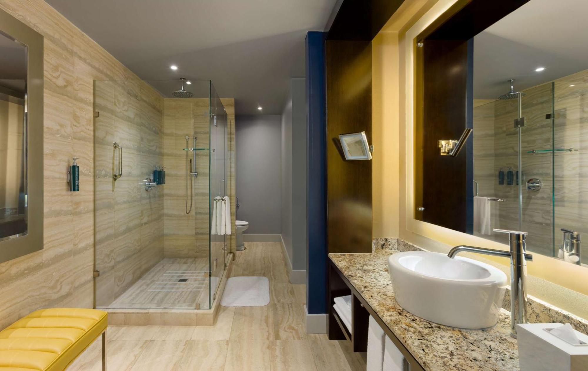 Habitación Doble Premium con 2 camas dobles y vistas al océano