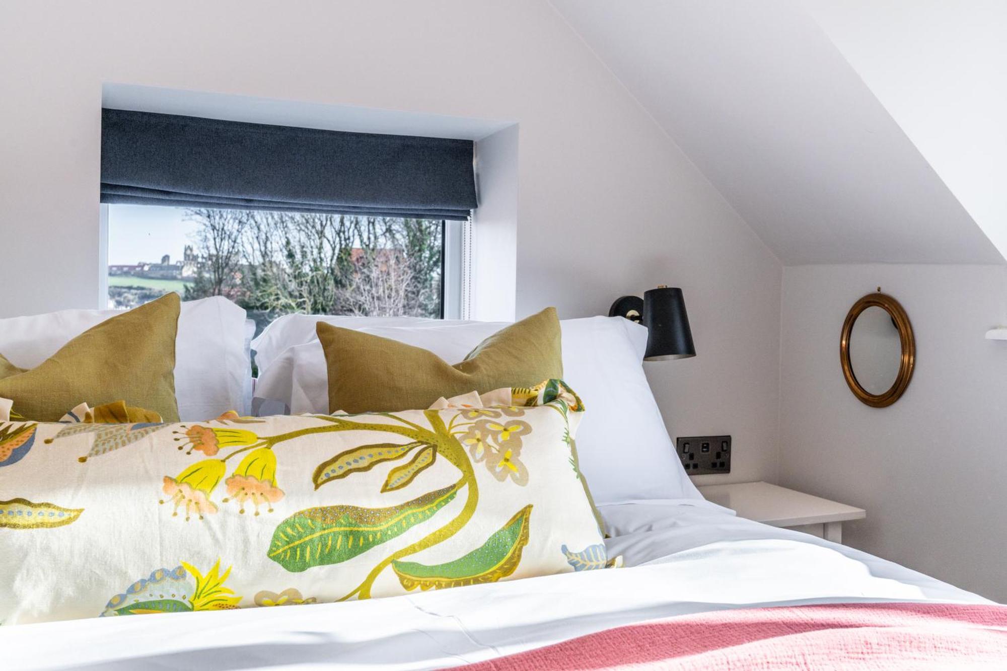 Suite 12 –Budget King Loft Room
