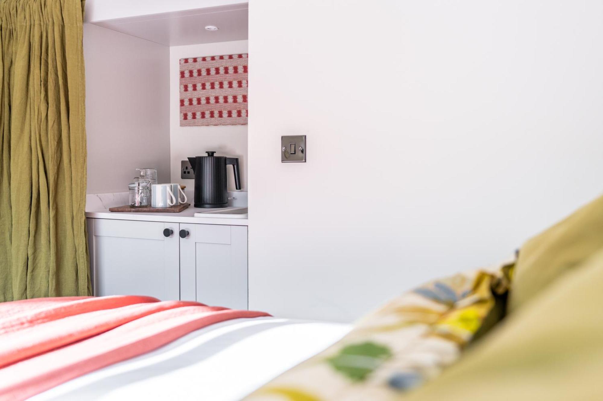 Suite 12 –Budget King Loft Room