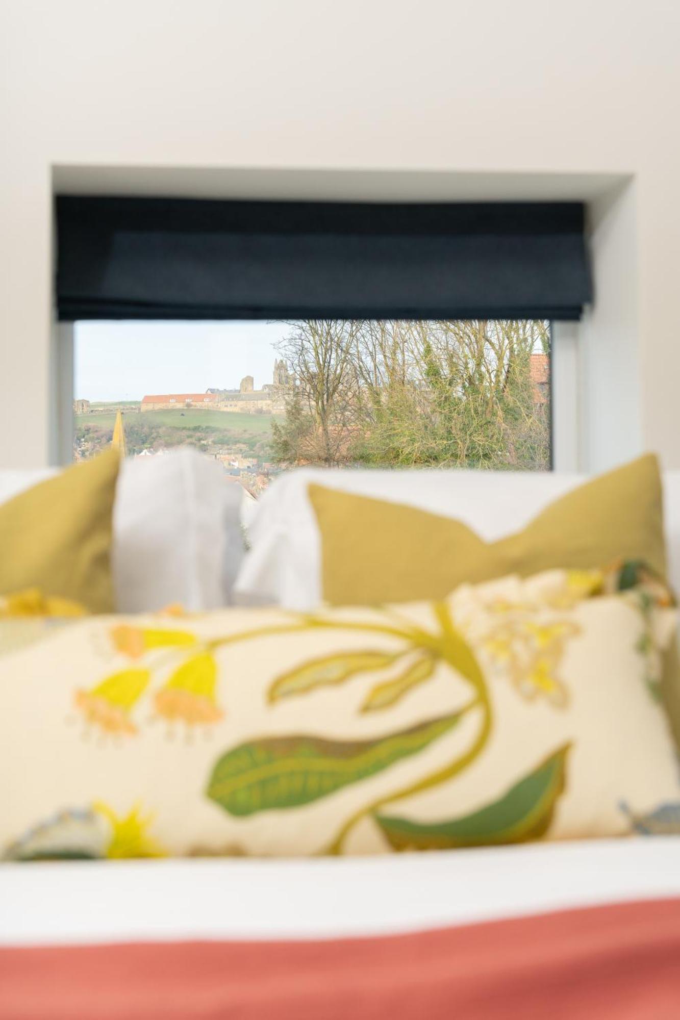 Suite 12 –Budget King Loft Room