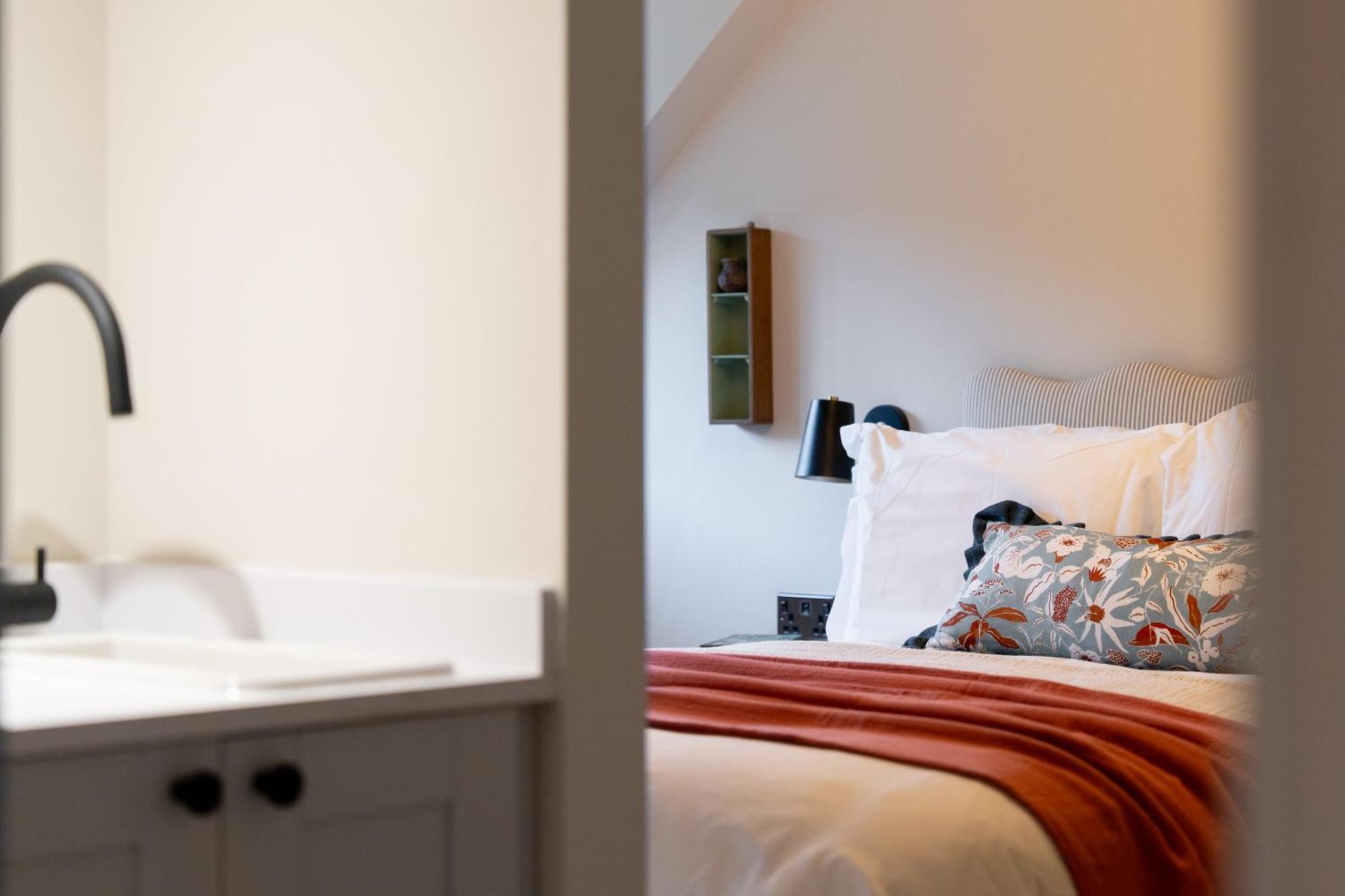 Suite 11 –Stylish Loft Double Room