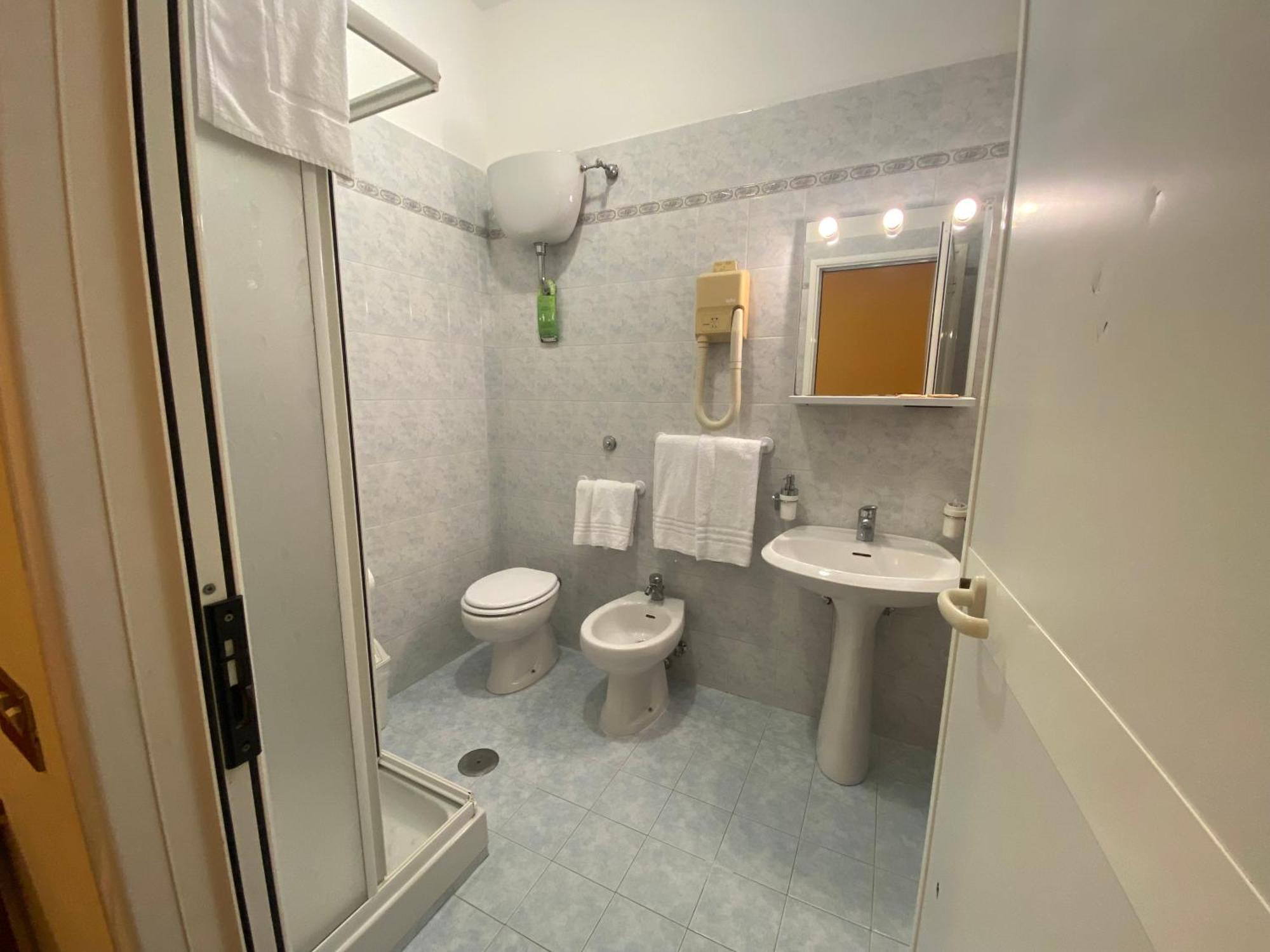 Double or Twin Room,1658681795:JPEG