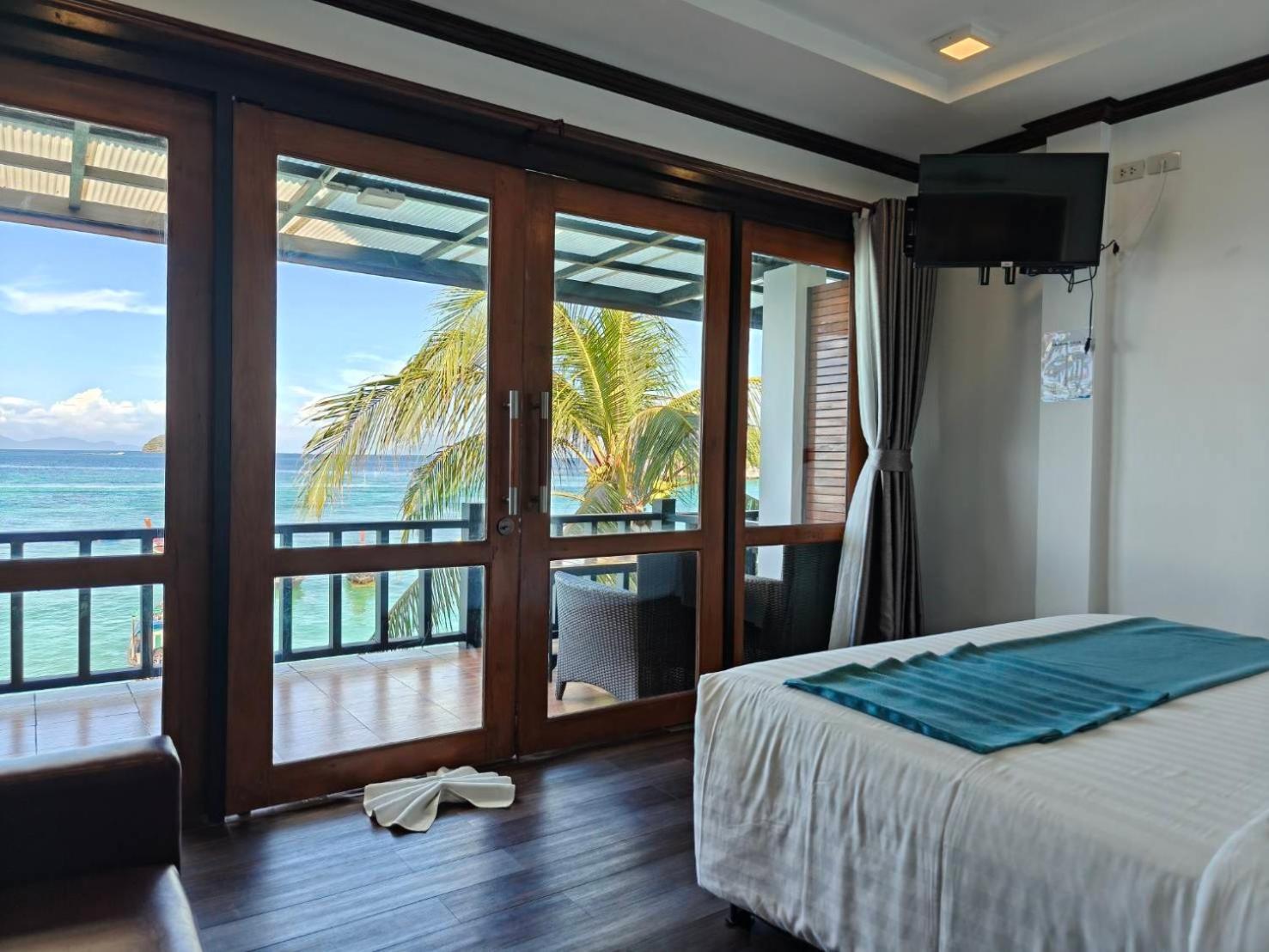Deluxe Doppelzimmer mit Balkon und Meerblick
