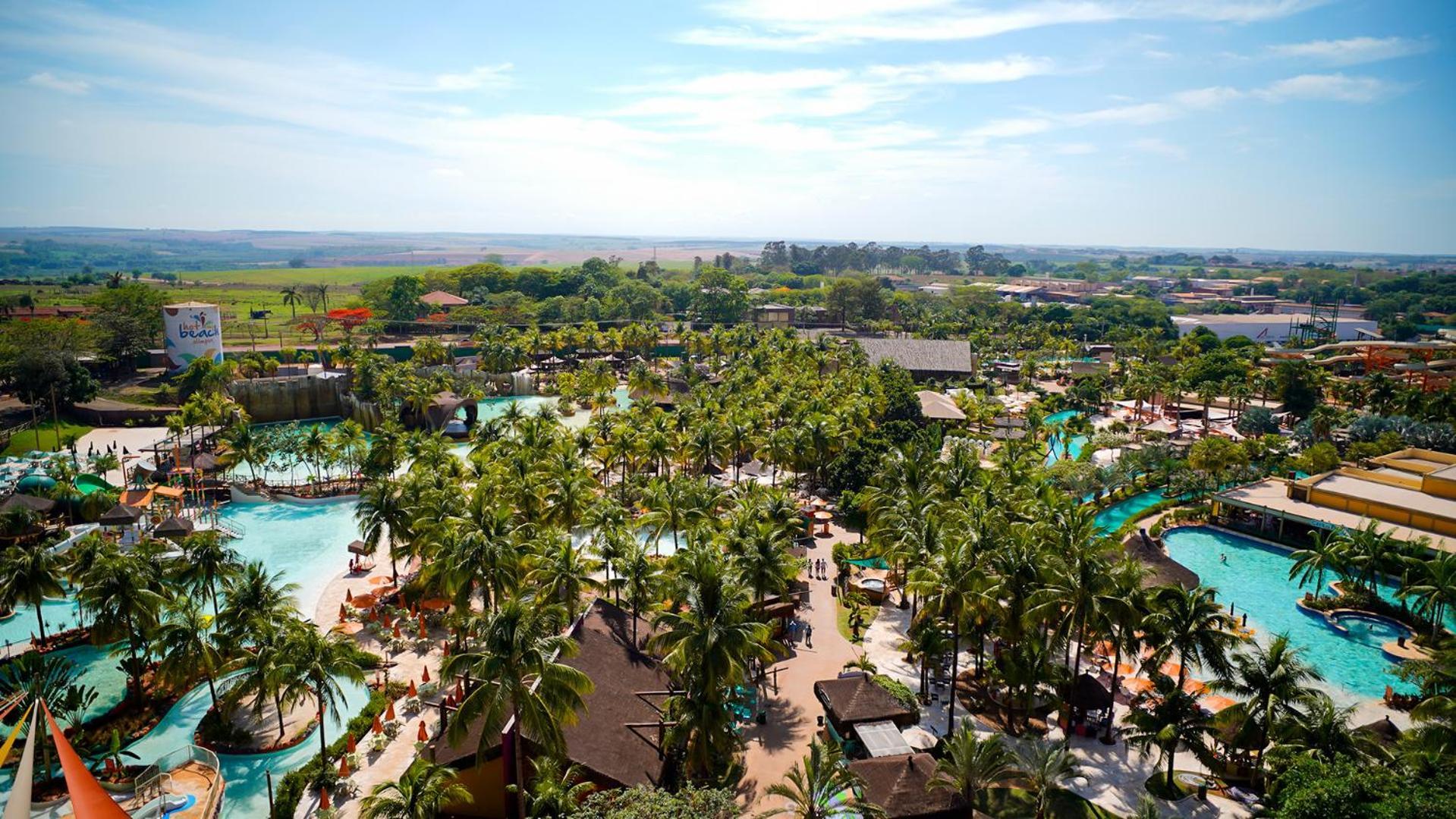 Premier Family Room includes Hot Beach Water Park tickets