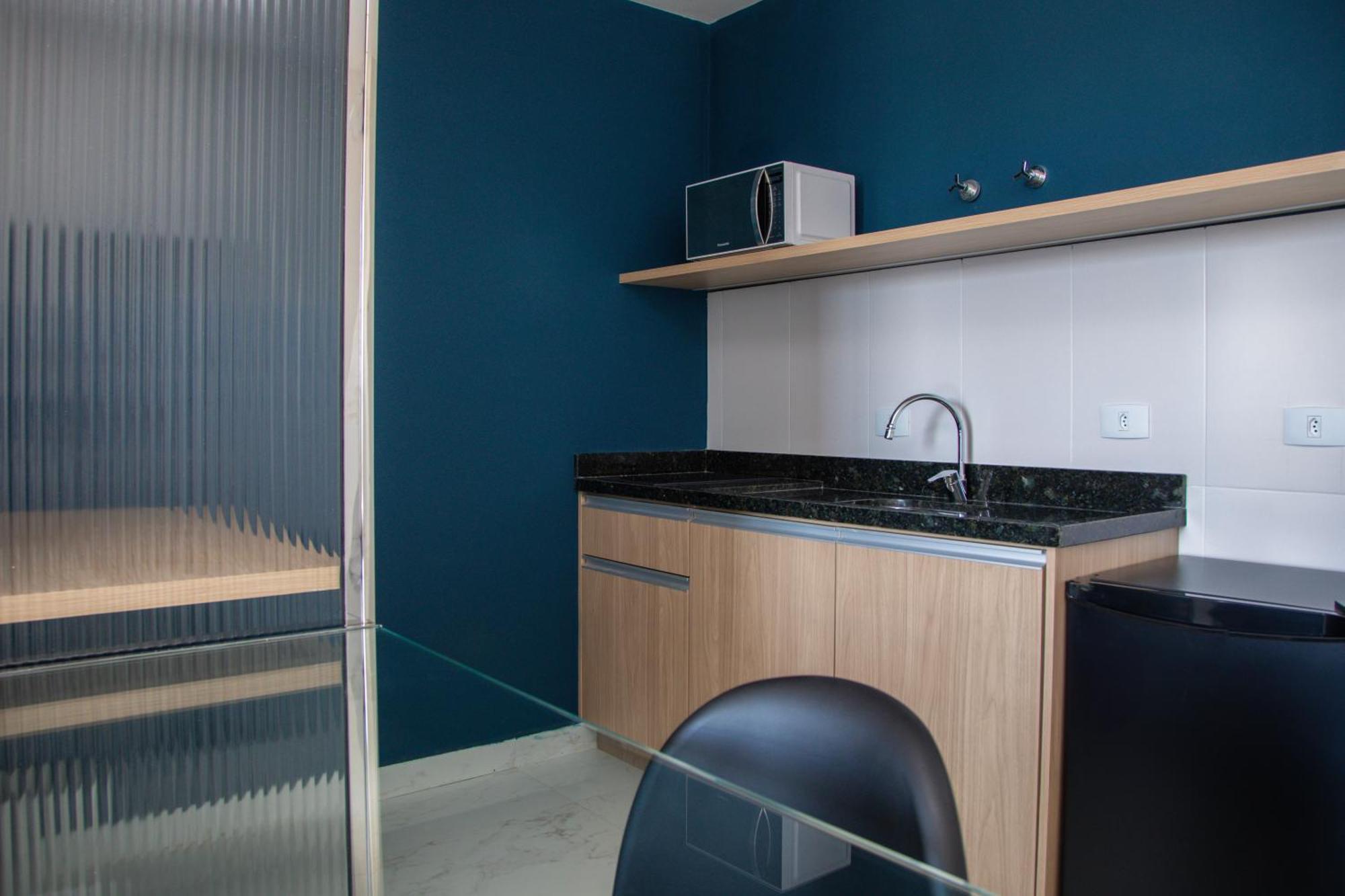 Deluxe Queen Suite