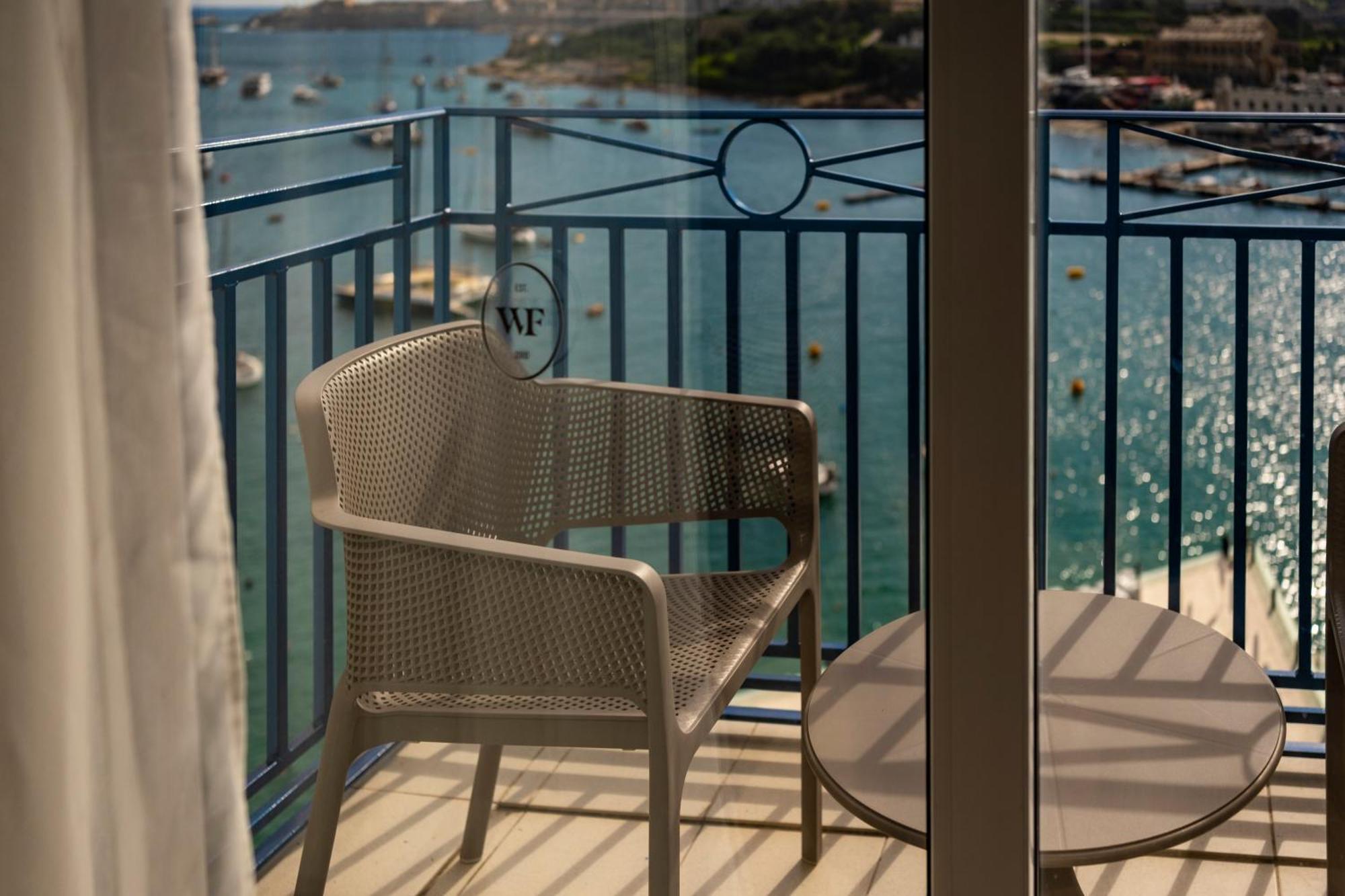 Deluxe Suite Sea View