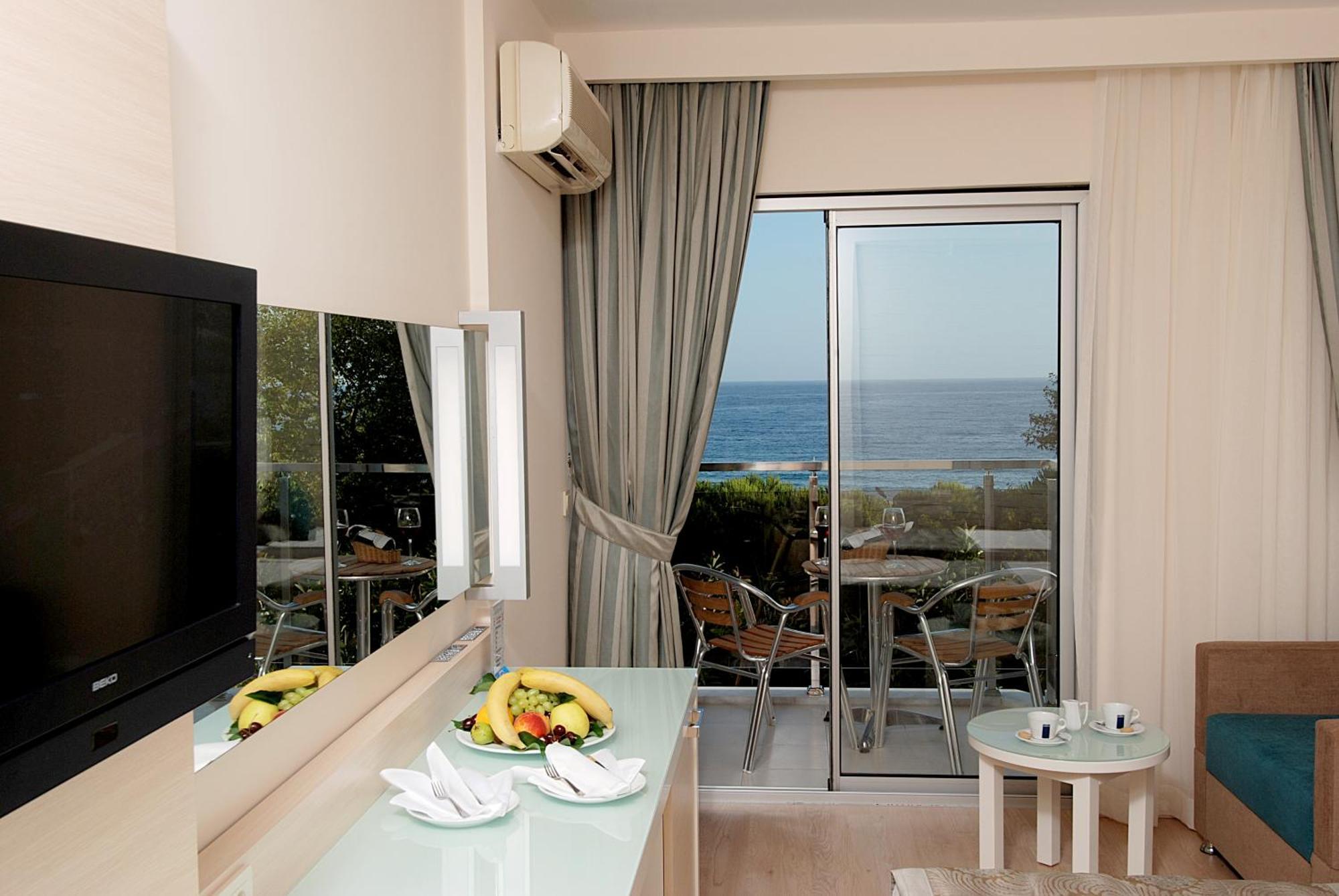Standard Double or Twin Room Sea Side
