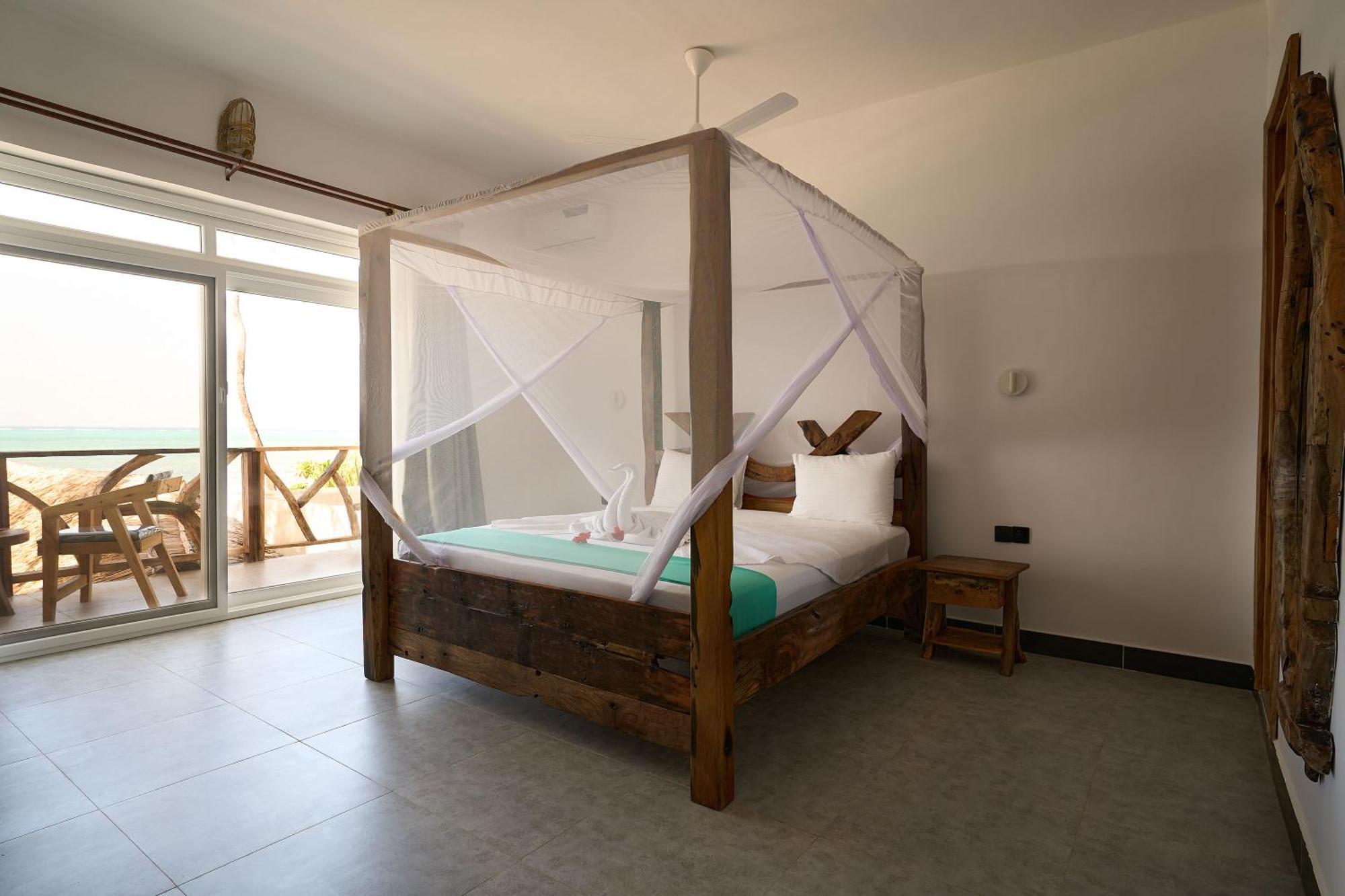 Kamer met Kingsize Bed en Uitzicht op Zee