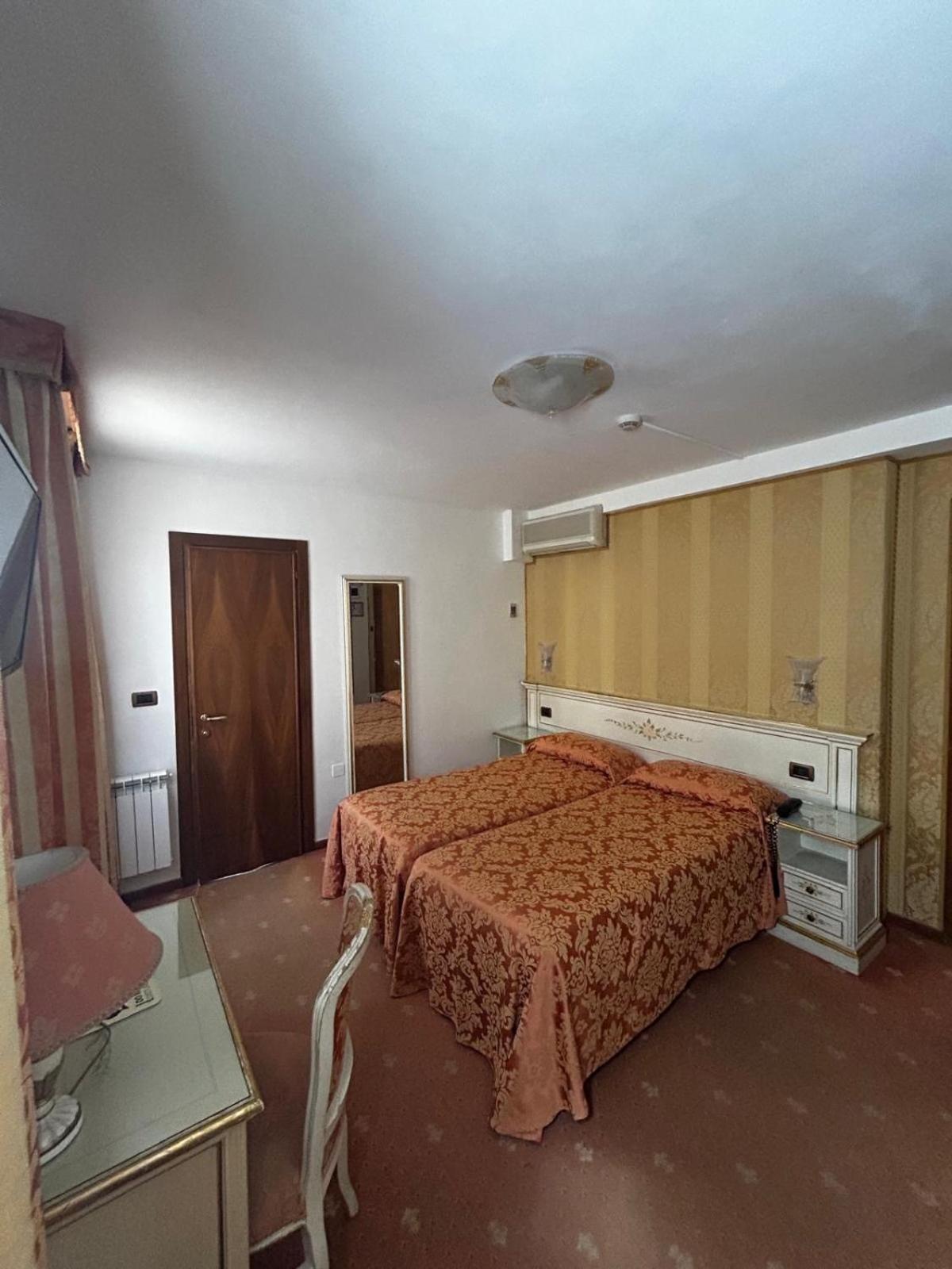 Classic Double or Twin Room