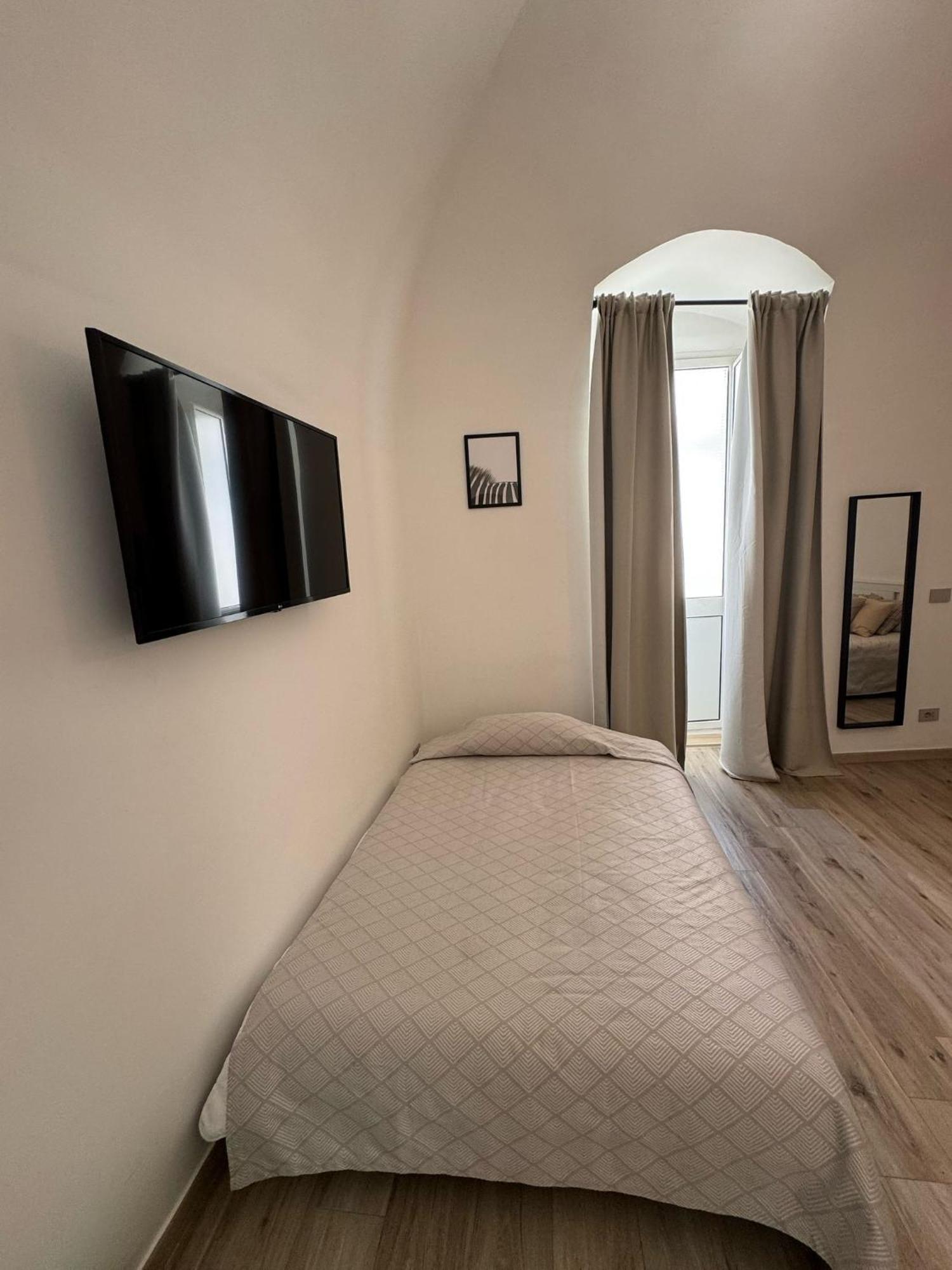 Quadruple Room Private Bathroom