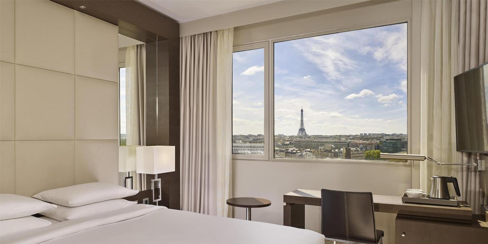 King Room Eiffel Tower View