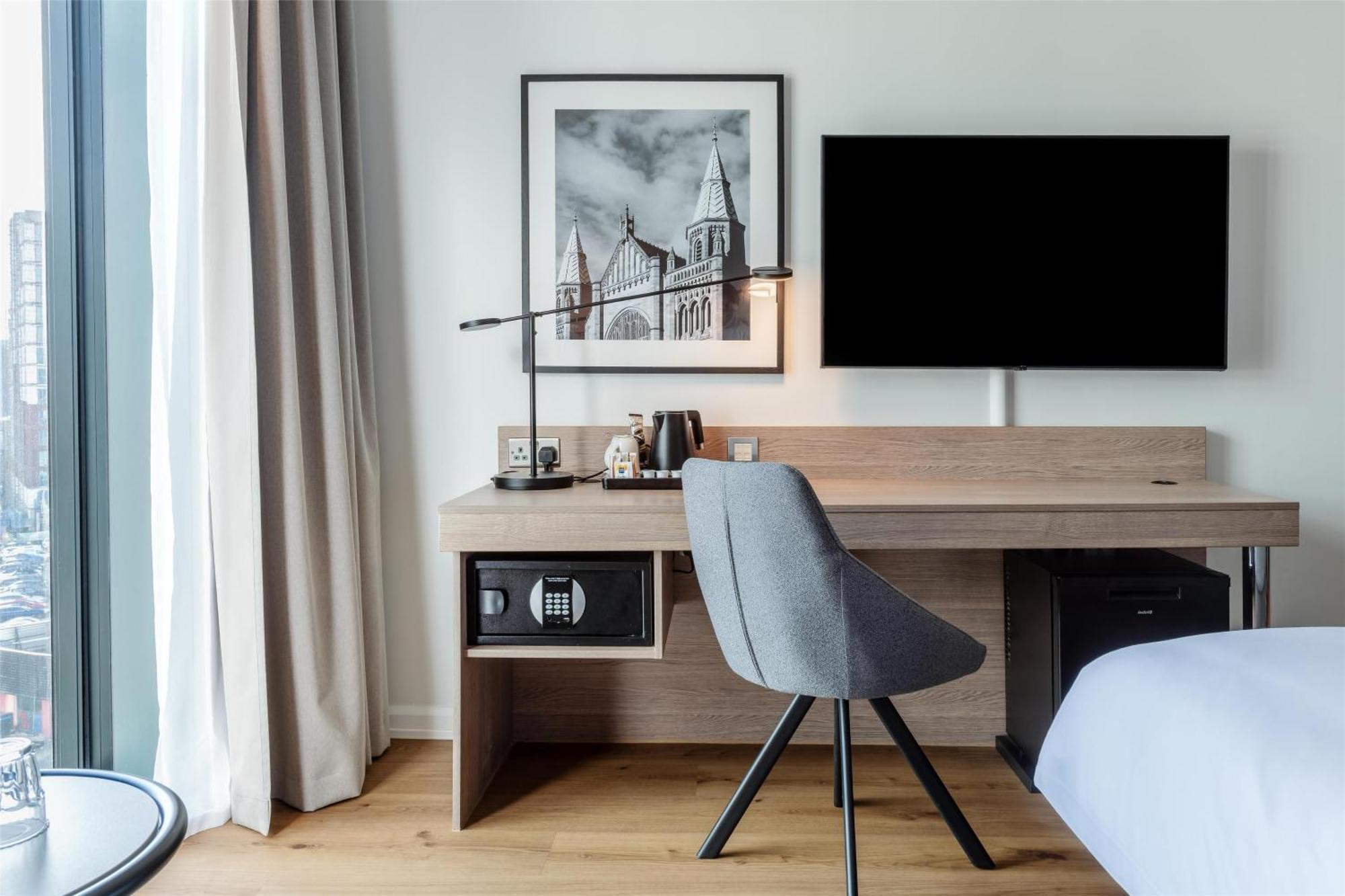 Net Zero Standard Room