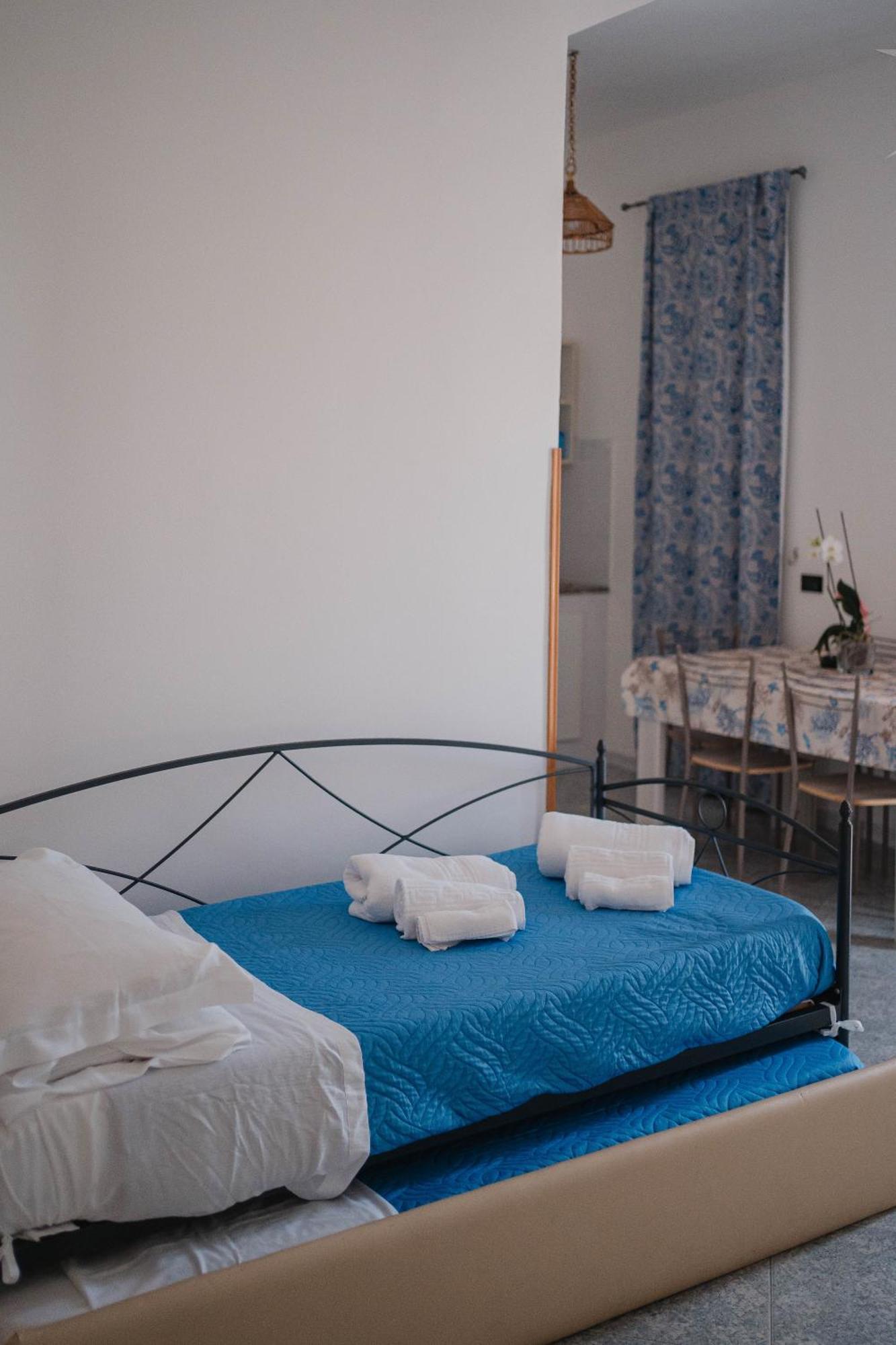 Two-Bedroom Apartment Sea View