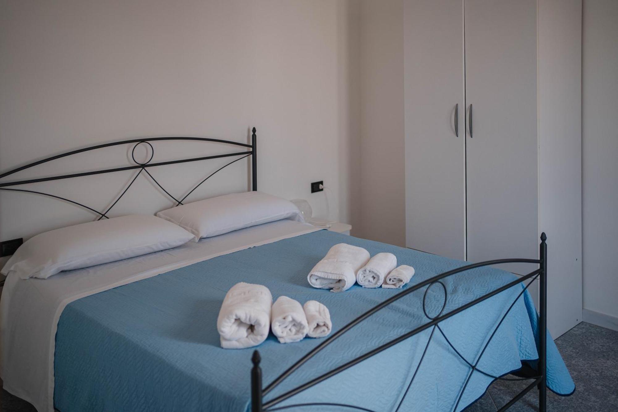 Two-Bedroom Apartment Sea View