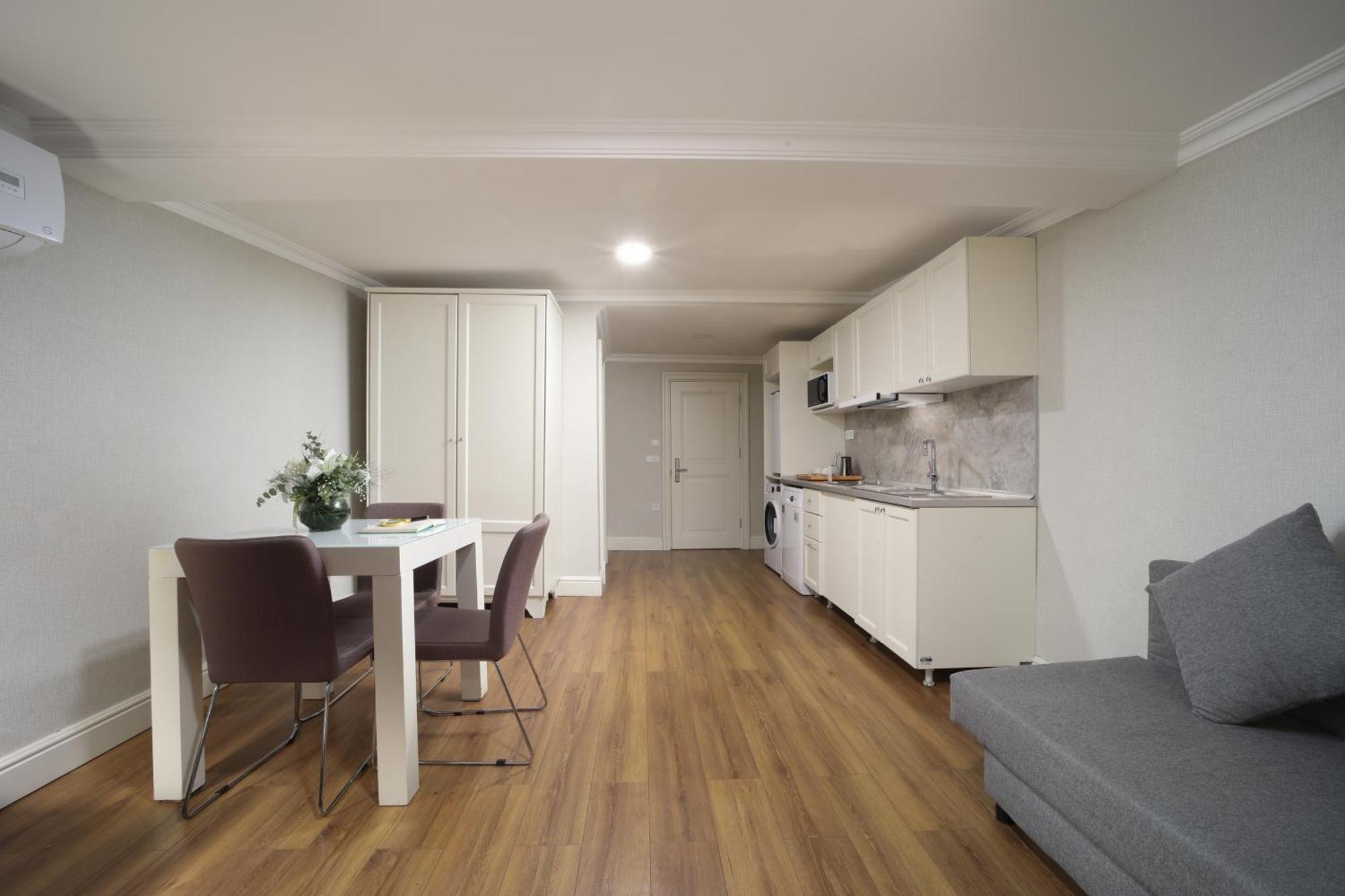 Family Studio Annex