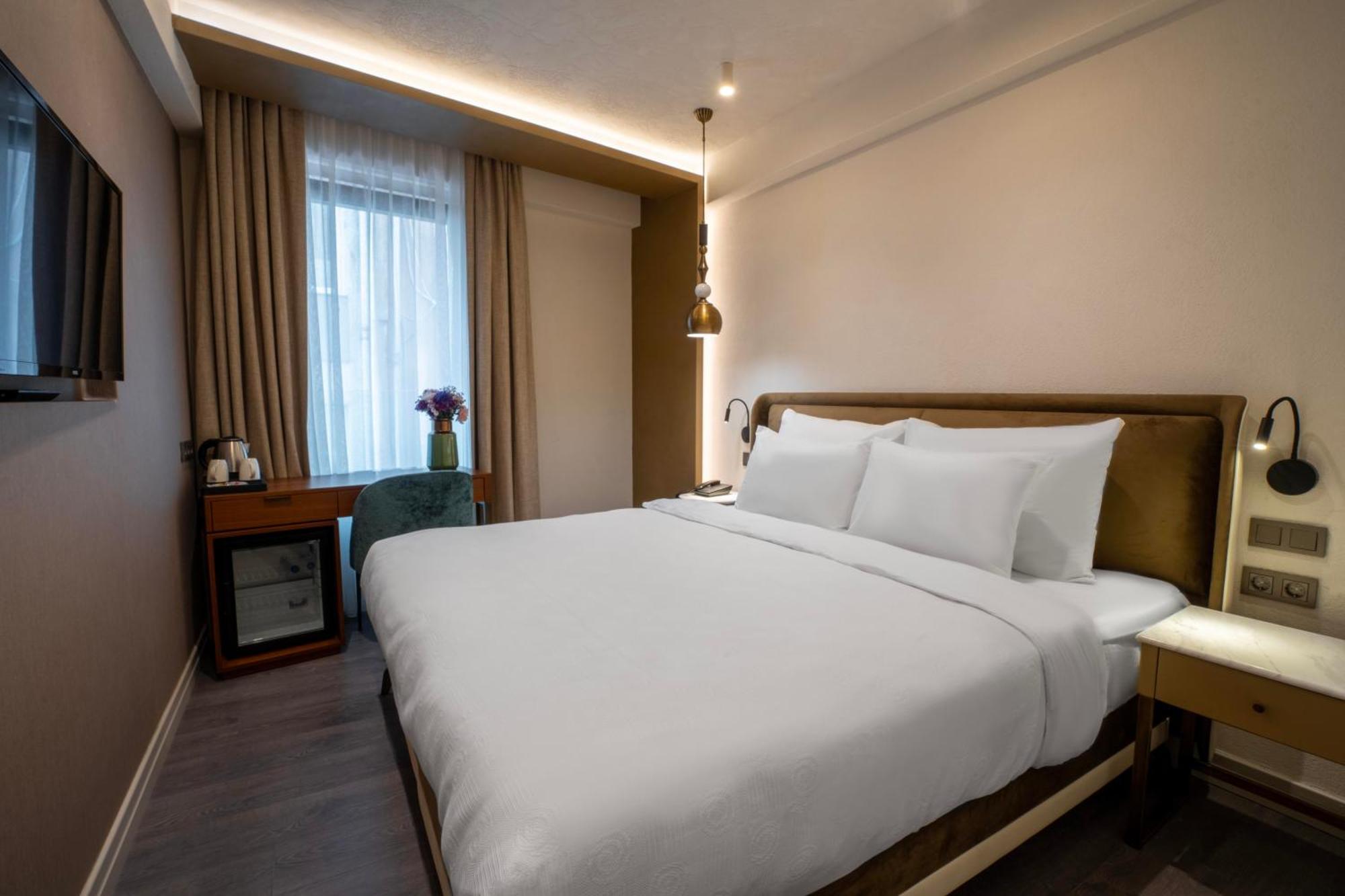 Superior Double Room,1673356662:JPEG