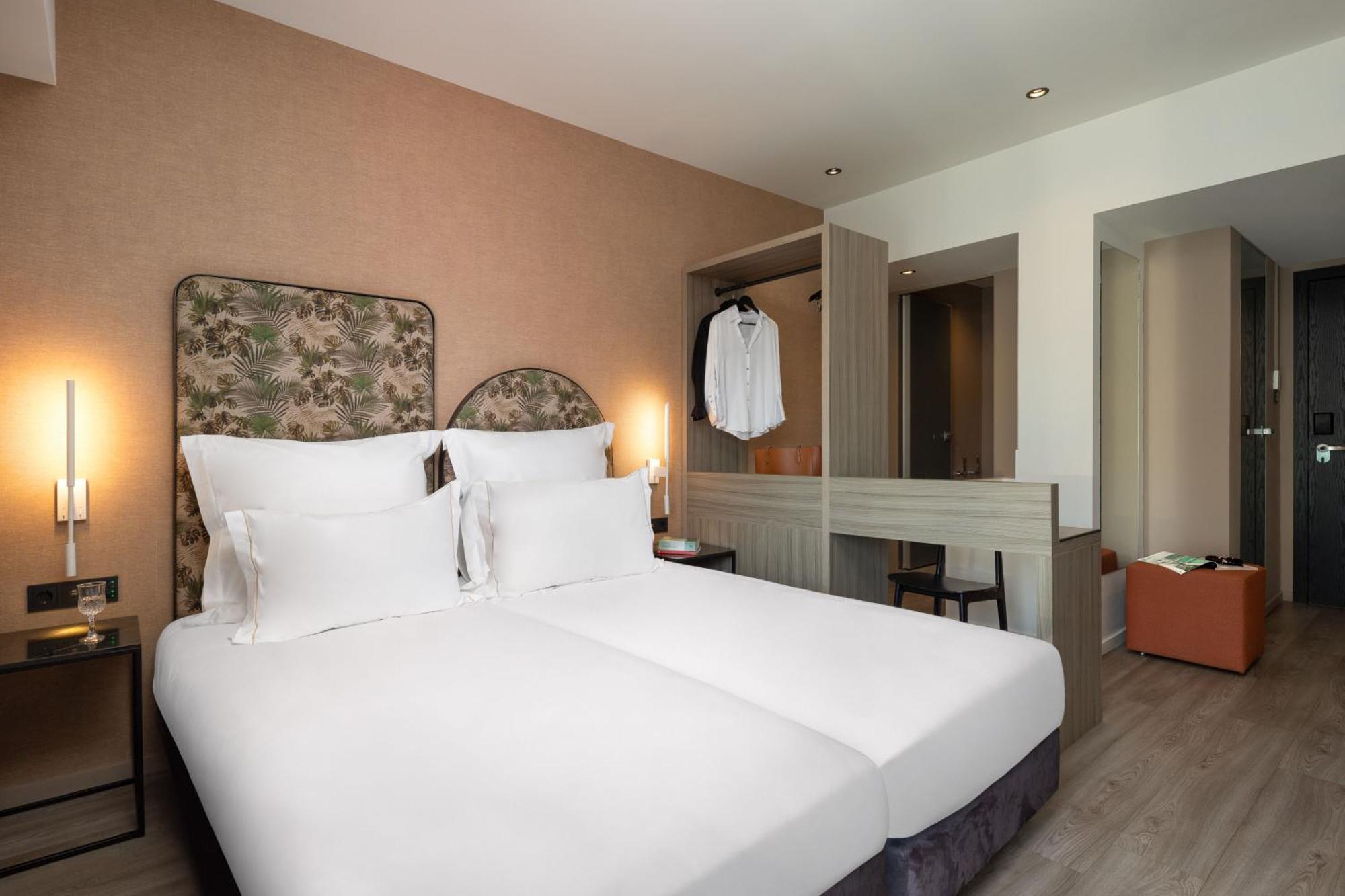 Double or Twin Room Balcony