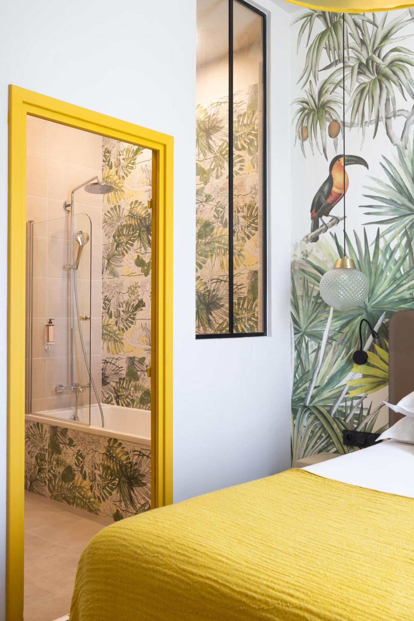 Quarto Superior com Cama de Casal ou 2 de Solteiro