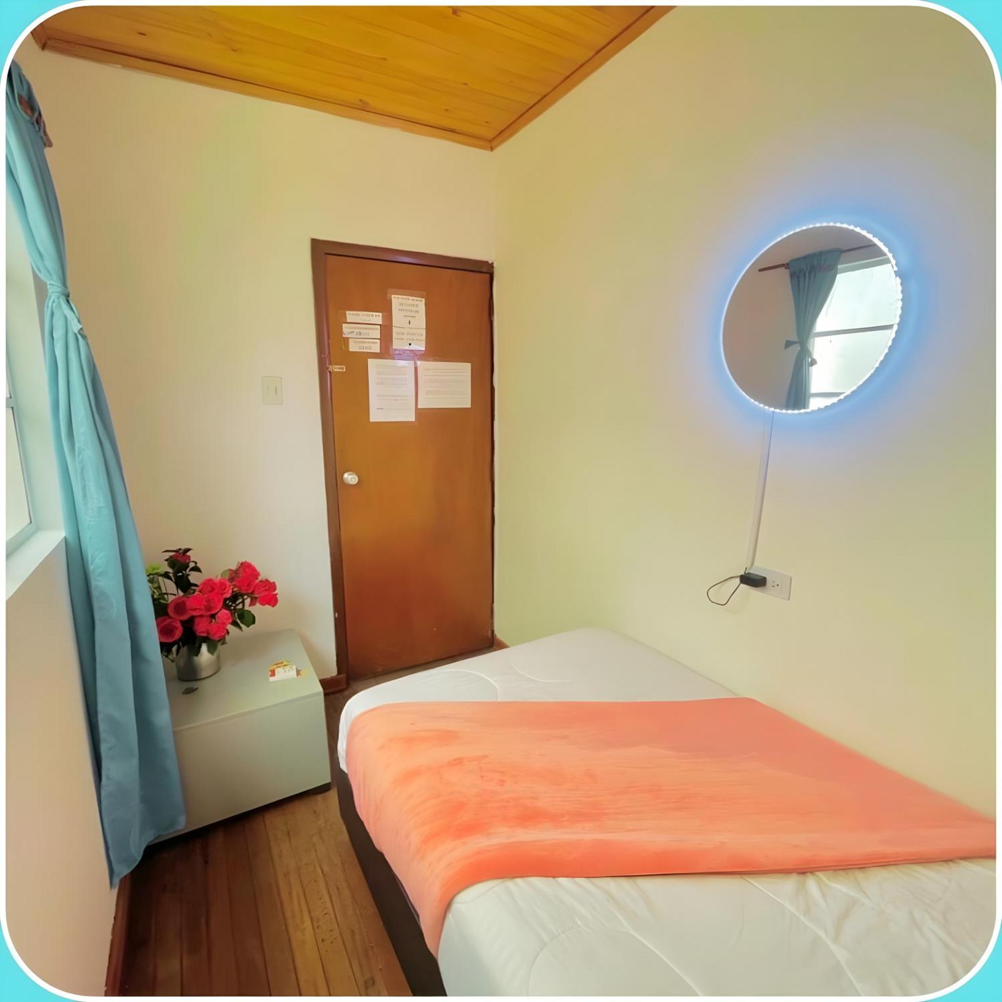 Habitación Individual Económica