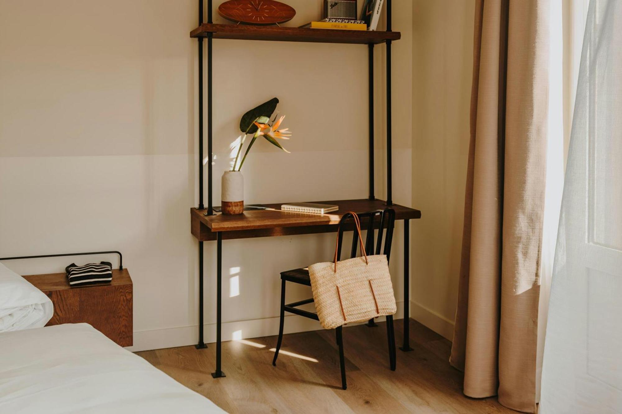 King Room with Balcony and Street view,1674780625:JPEG