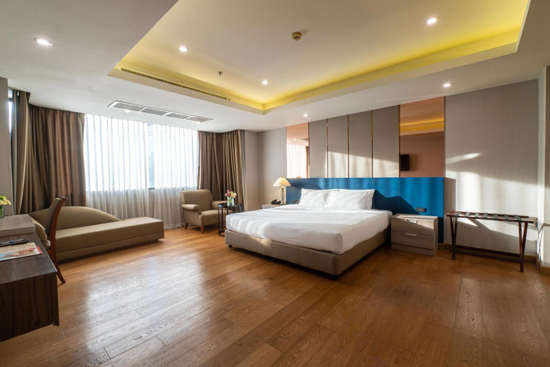 Premier Room
