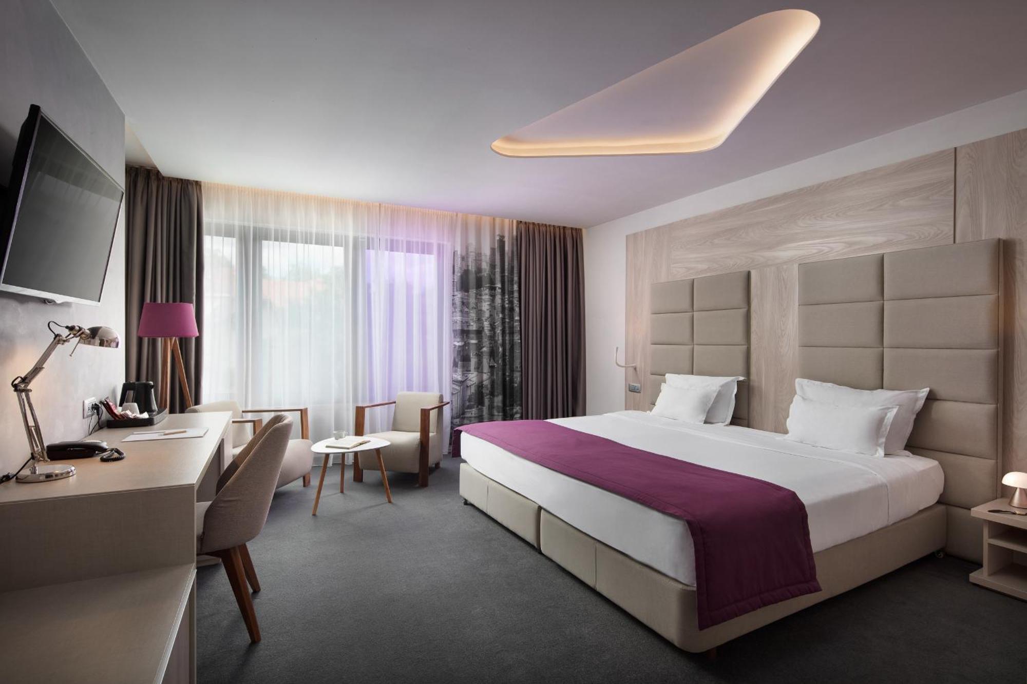Special Offer - Comfort Double or Twin Room with Business Package,1677872902:JPEG