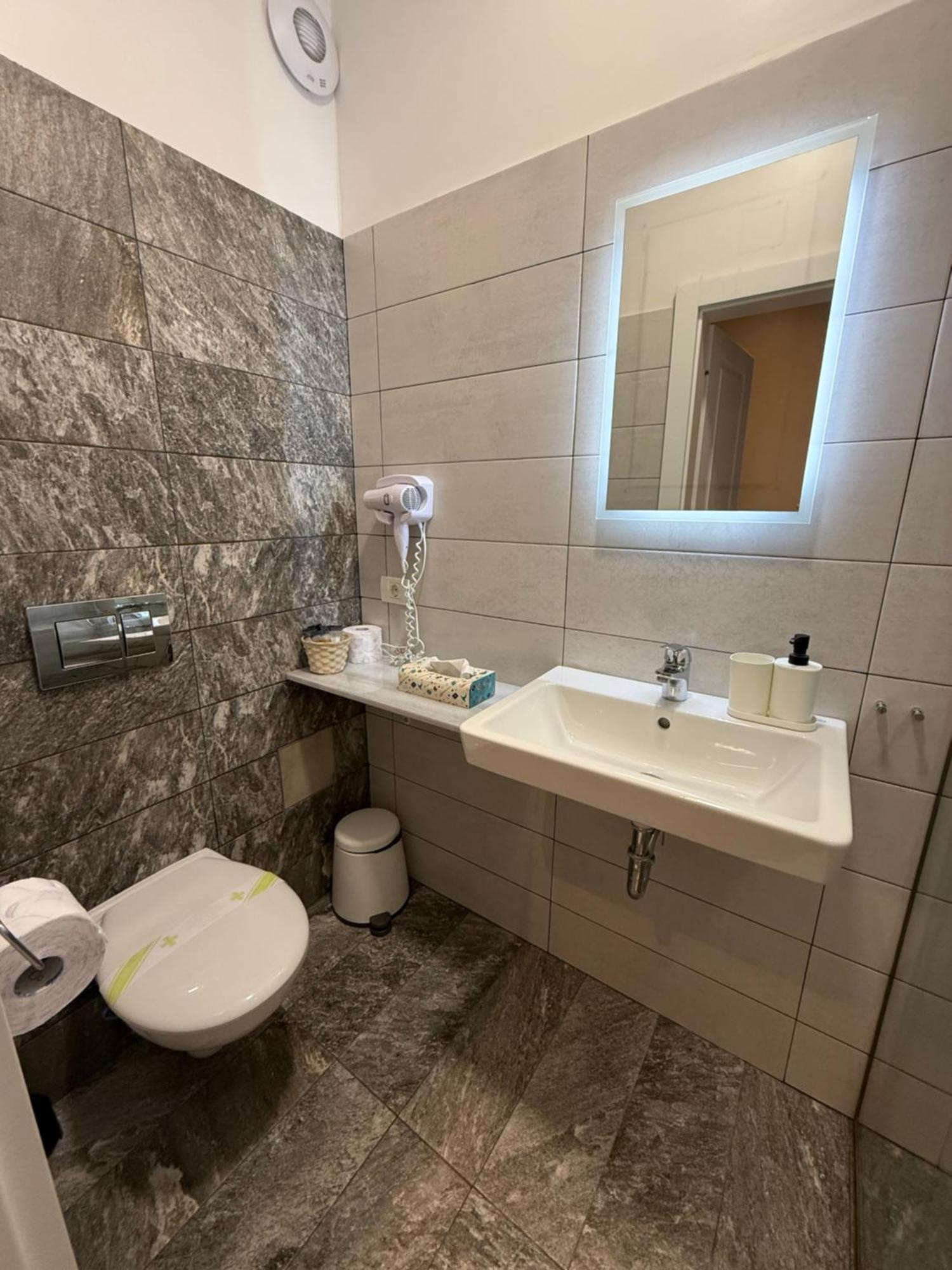 Habitación Triple con baño privado