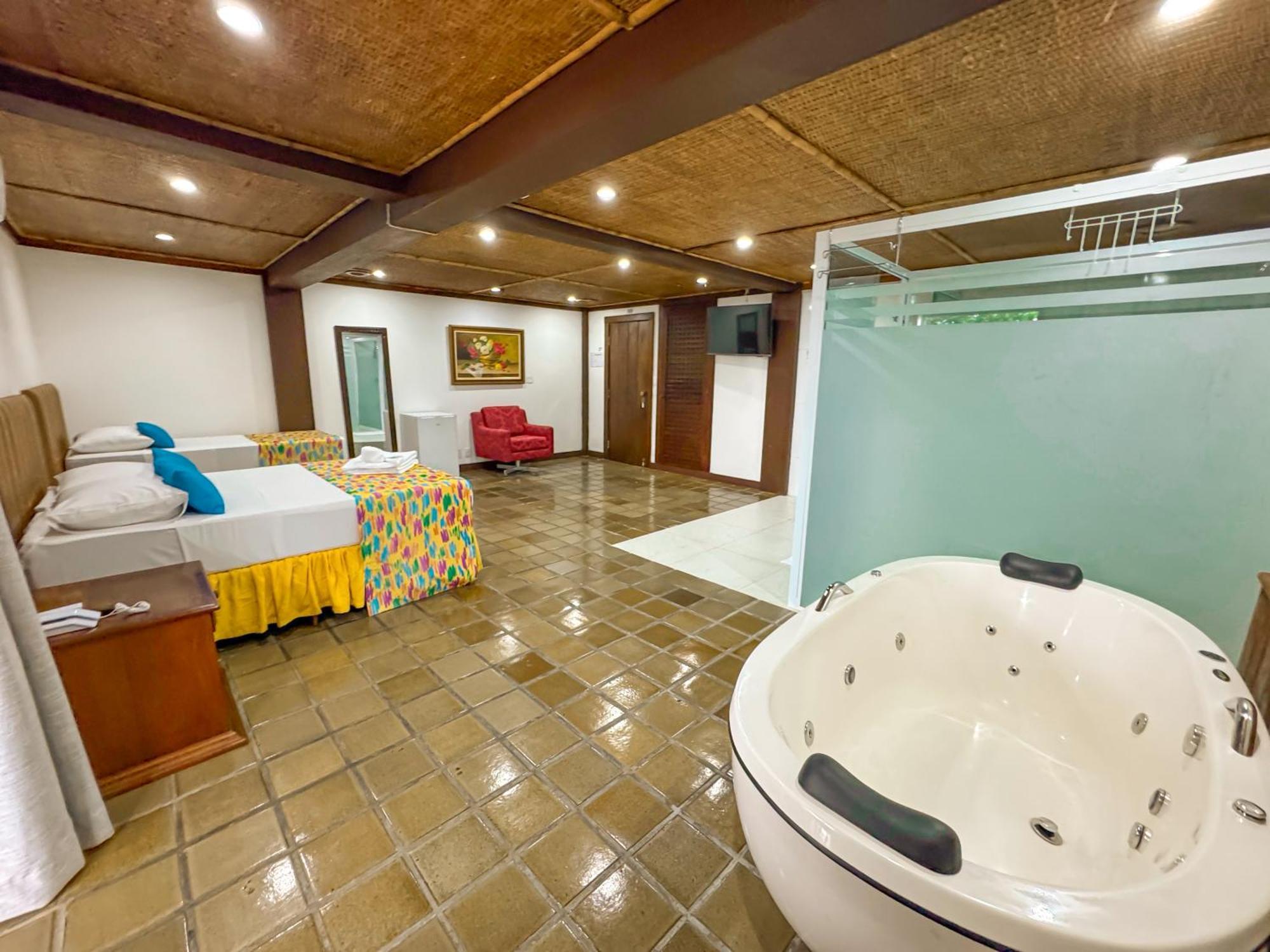 Standard Room Bath