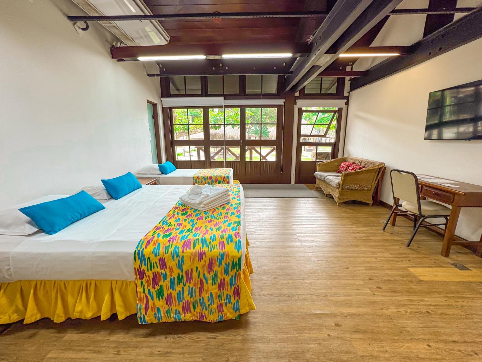 Economy Family Room