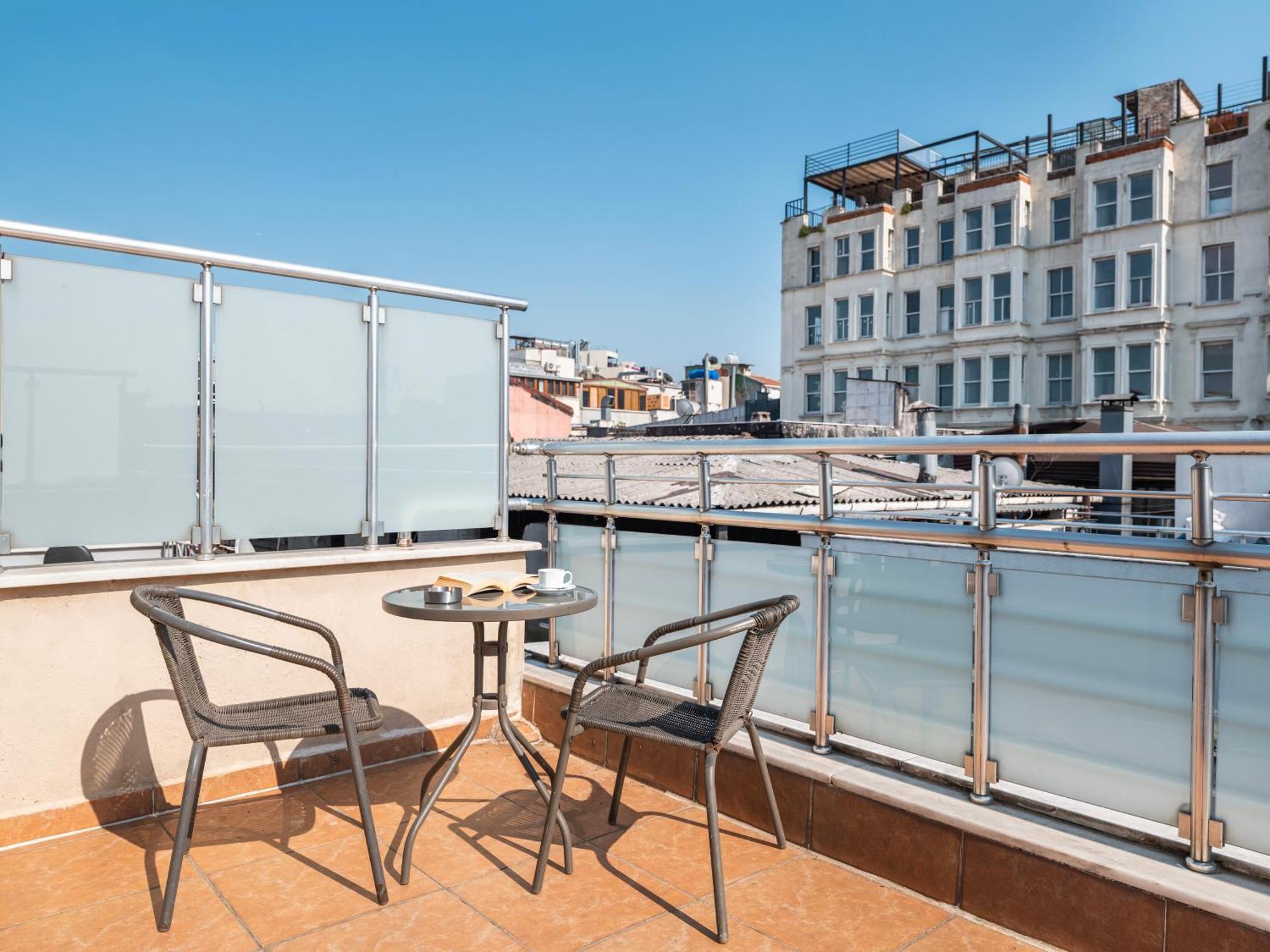 Driepersoonskamer met Terras