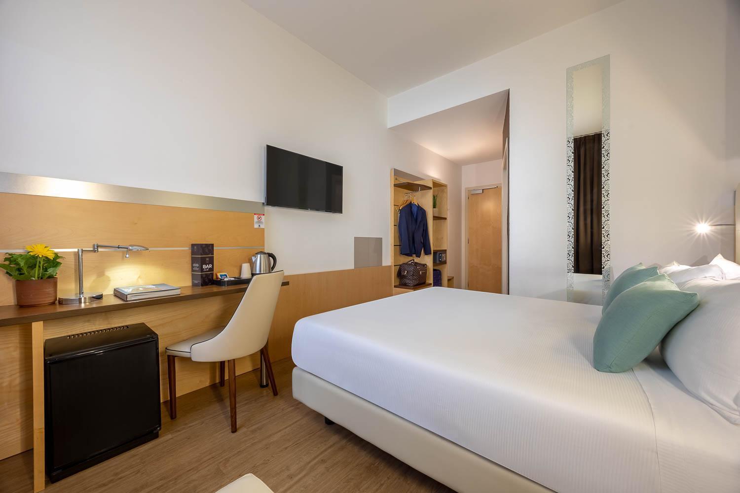 Superior Double Room,1683803239:JPEG