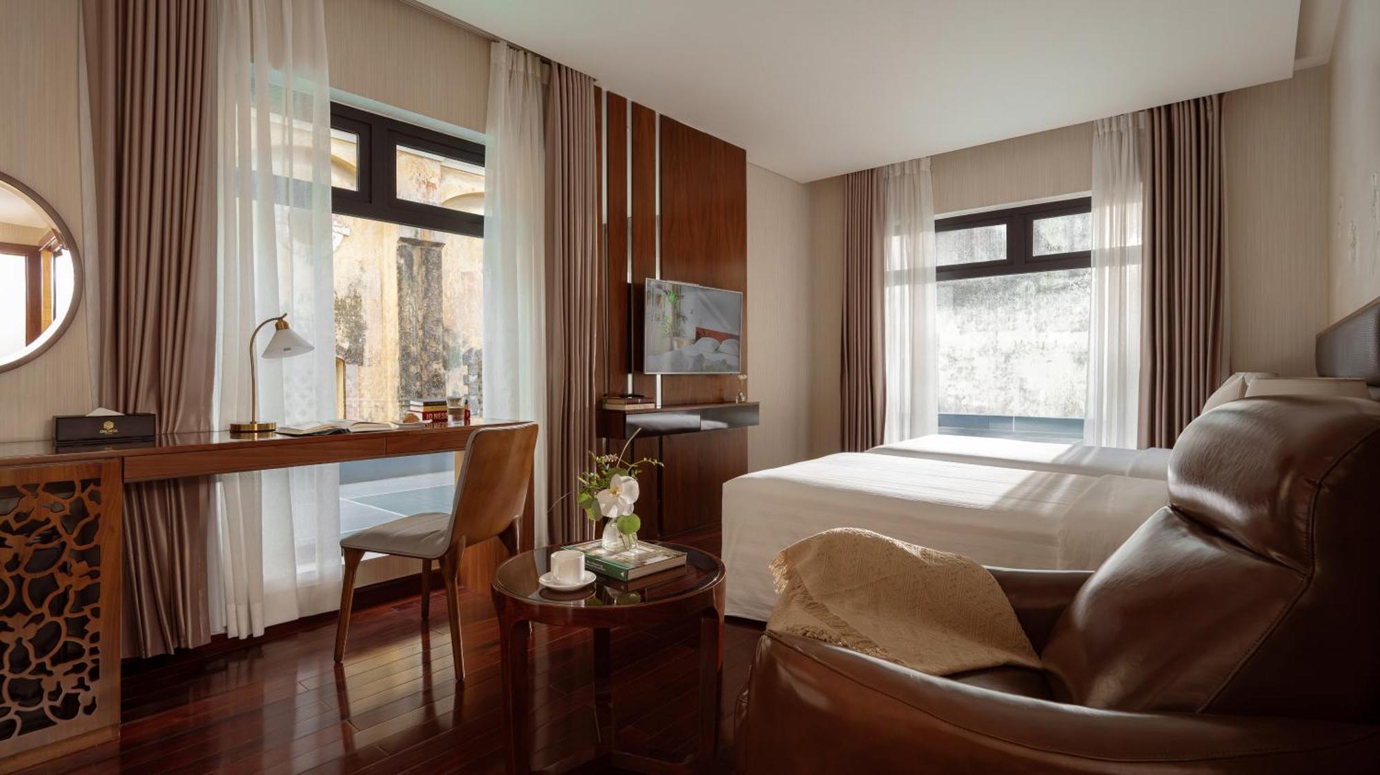 Superior Double or Twin with Neighbour View