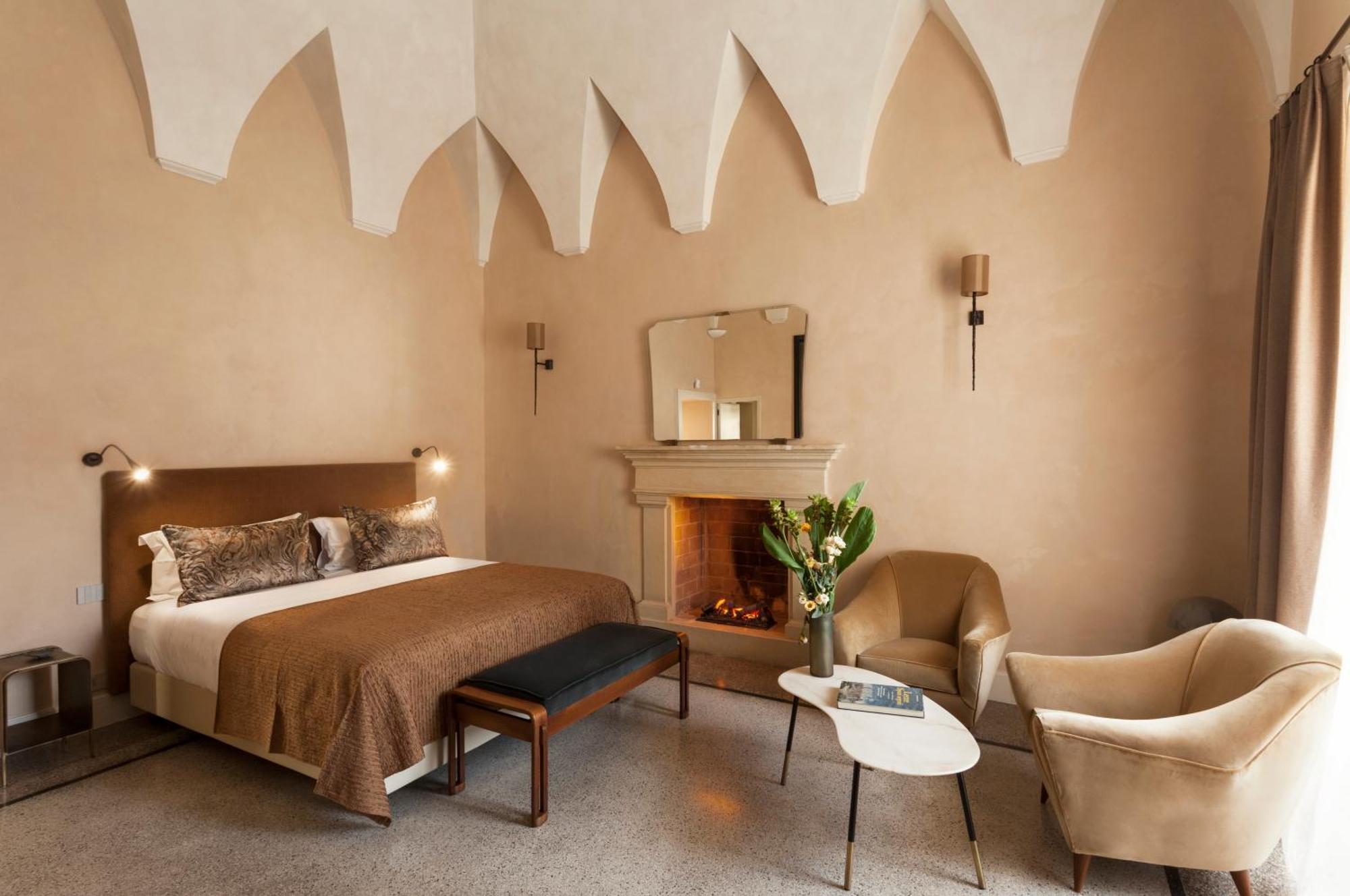 Grand Deluxe Double Room