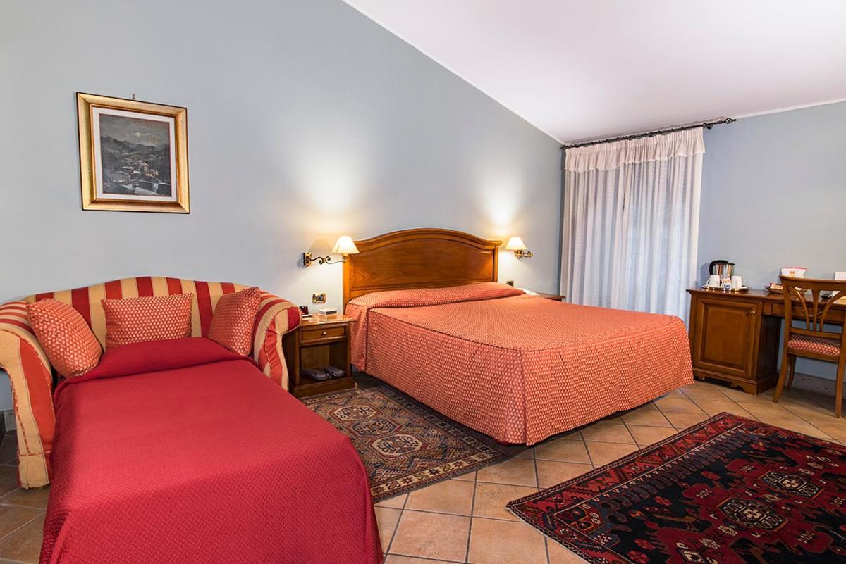 Classic Triple Room