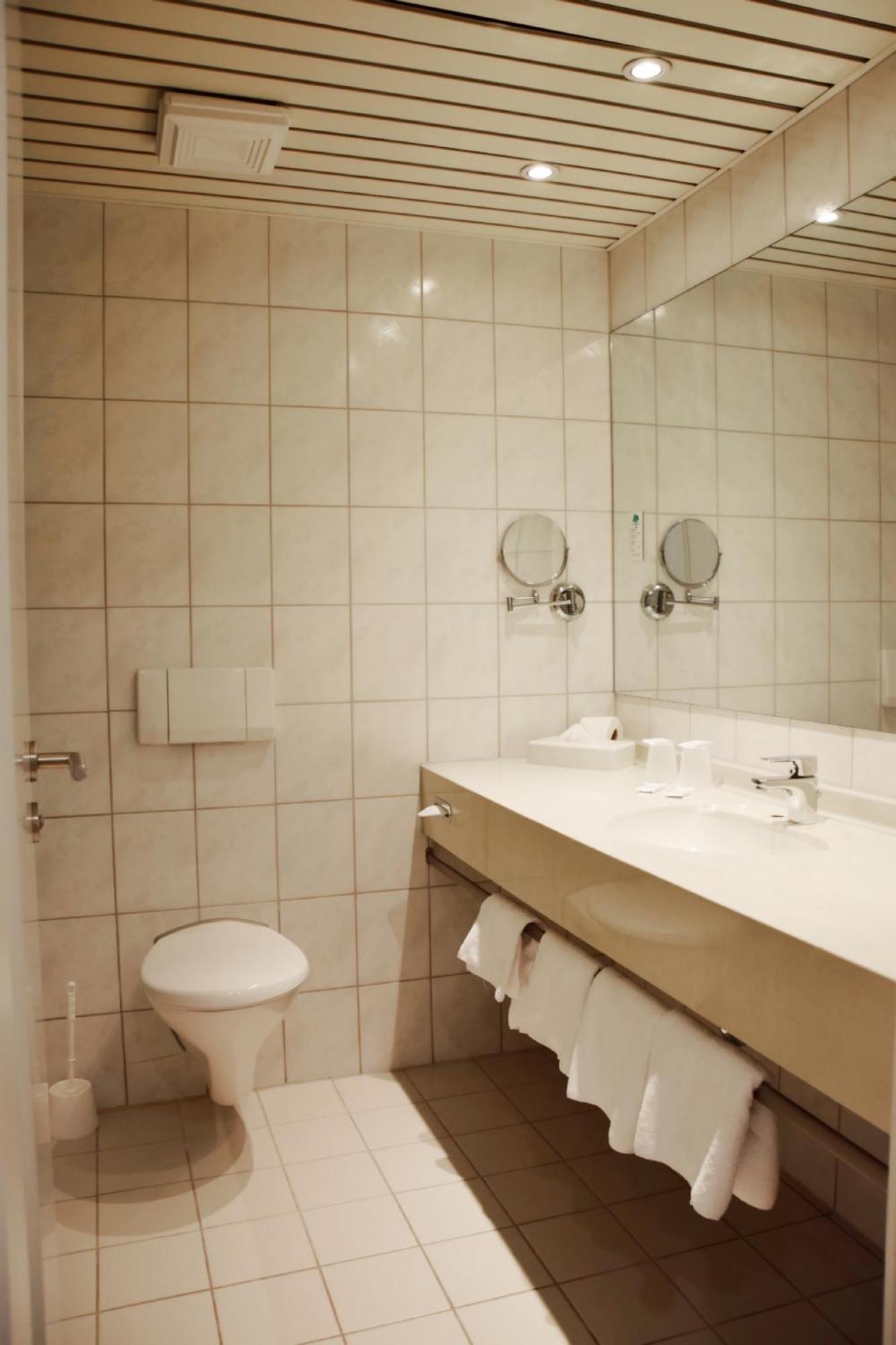 Superior Quadruple Room,1689822517:JPEG