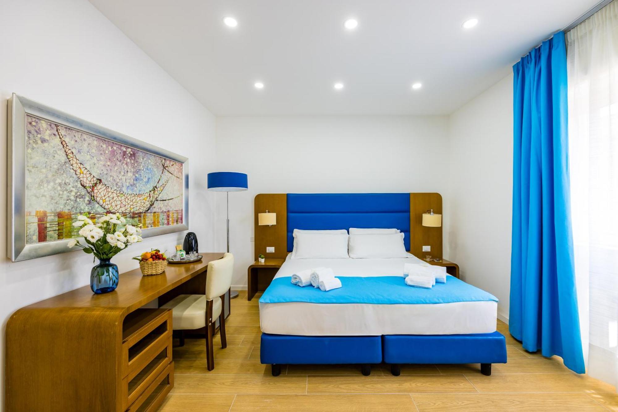 Double Room Private Bathroom