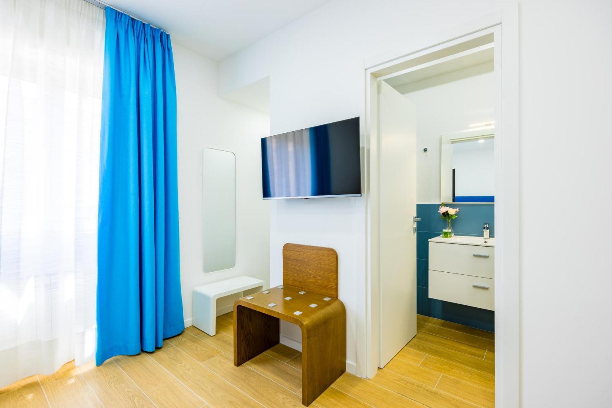 Double Room Private Bathroom