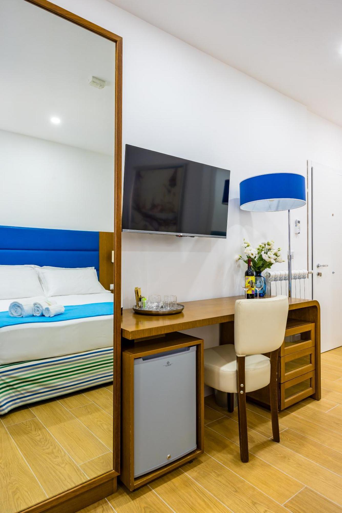 Double Room Private Bathroom