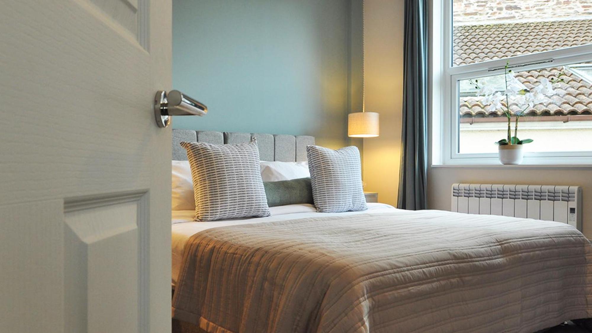 One-Bedroom Standard Apartment