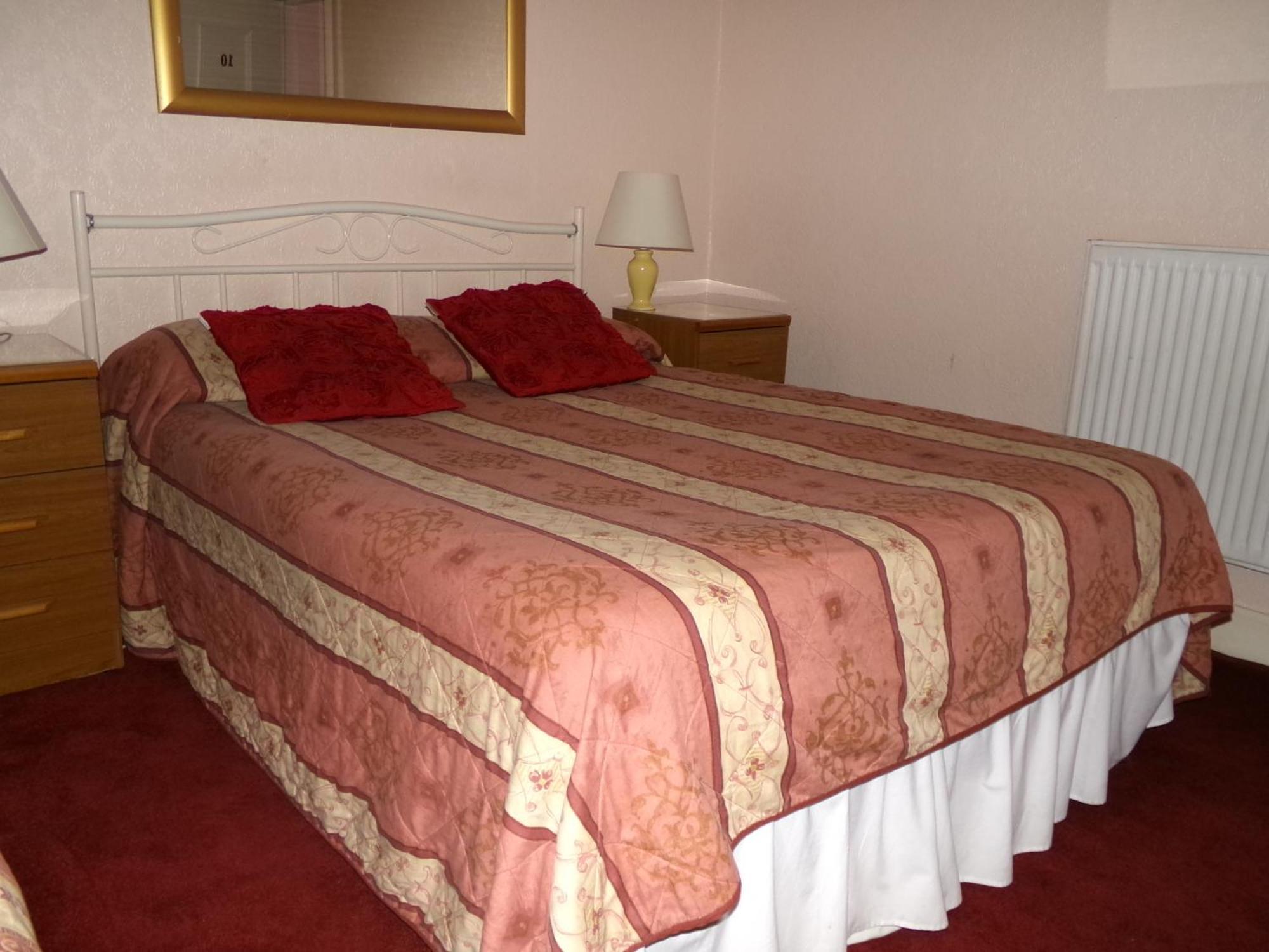 Double Room Private External Shower Room
