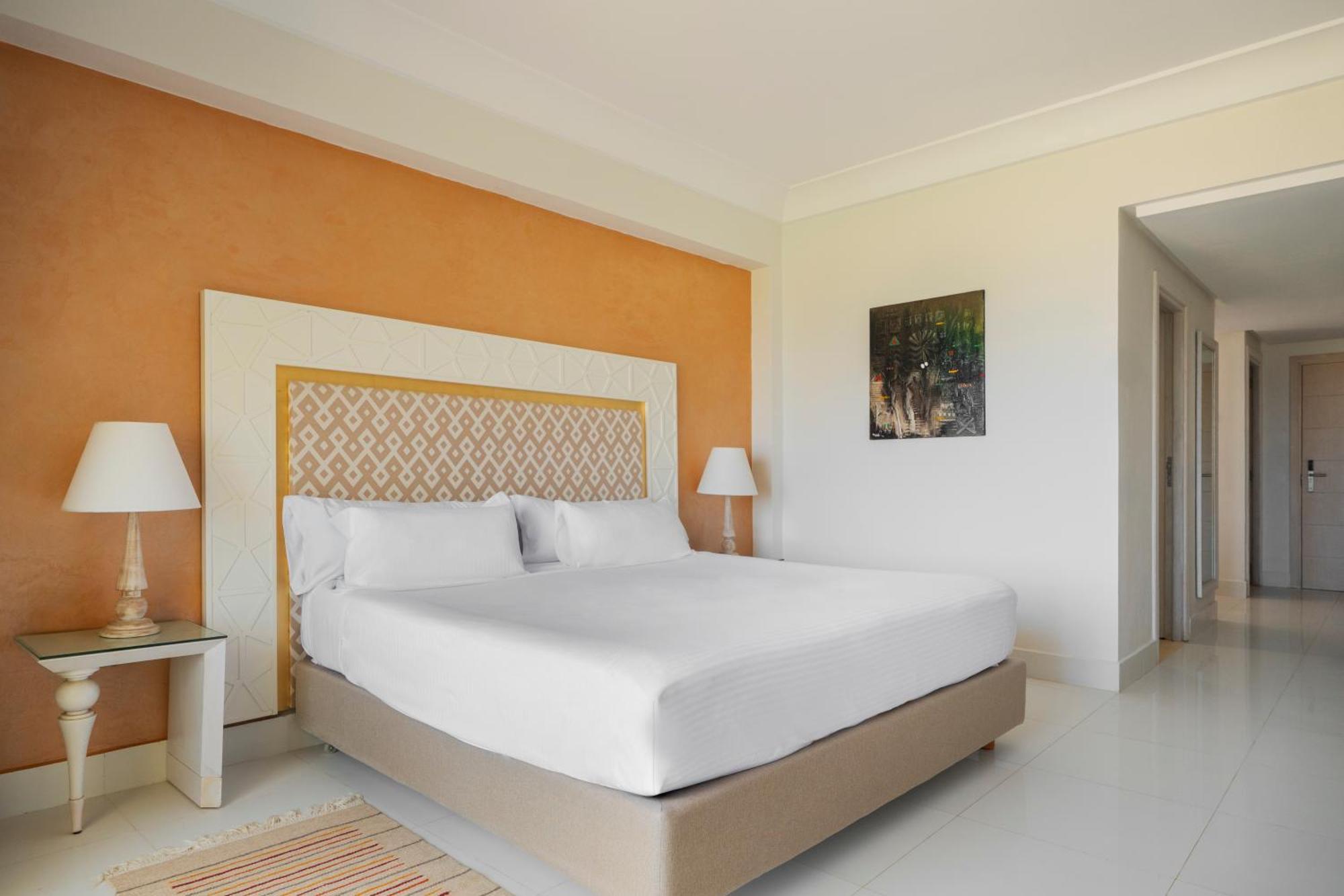 Suite with Garden View