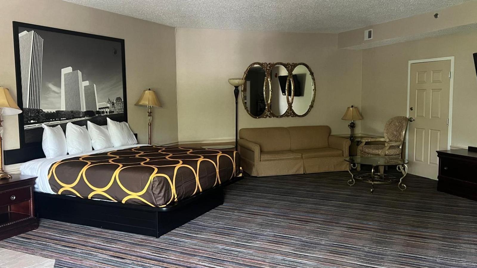 King Suite with Spa Bath - Non-Smoking,1691986092:JPEG