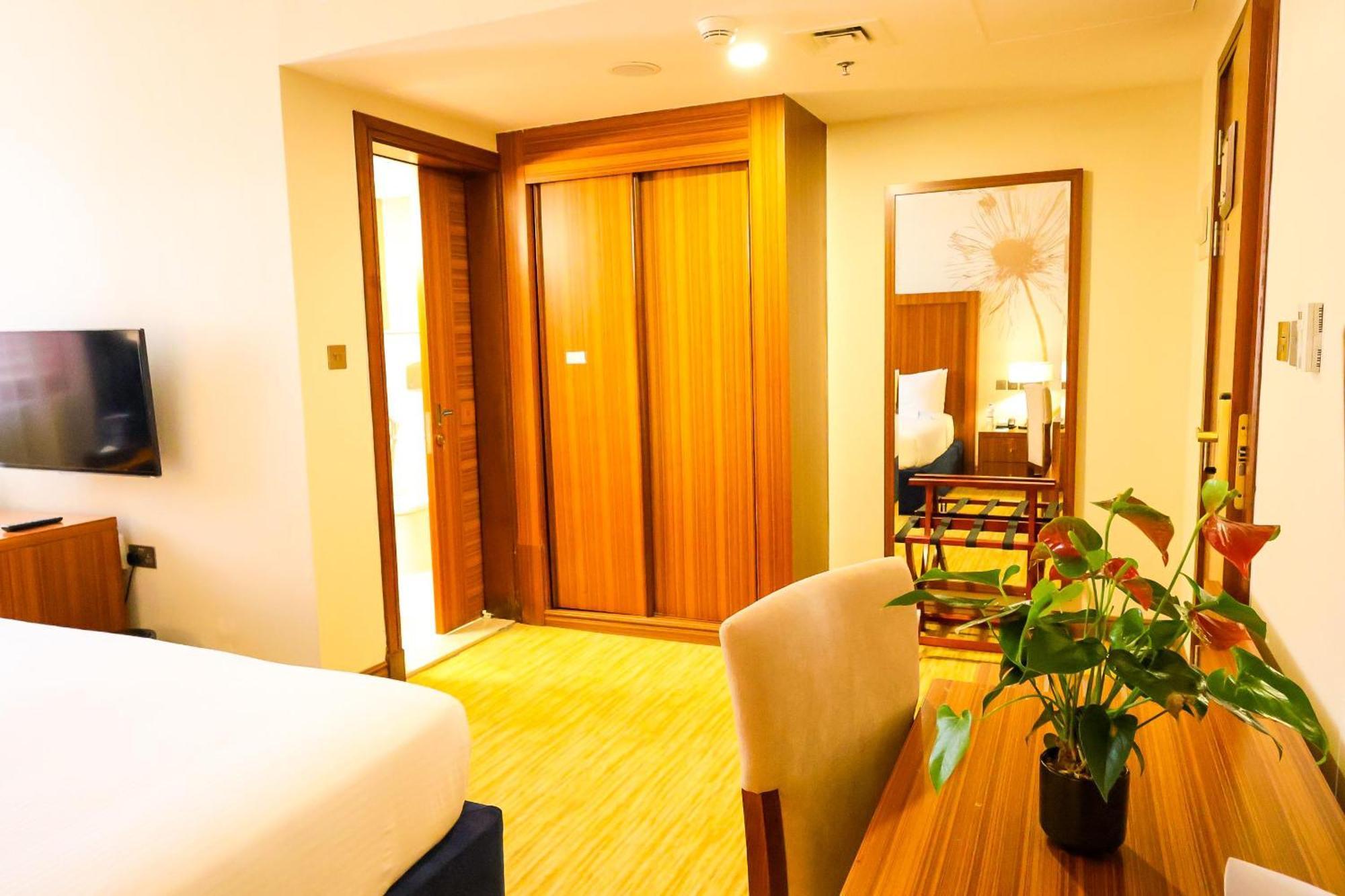 Premium King Room
