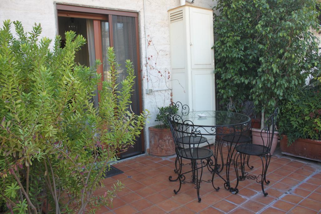 Single Room Terrace