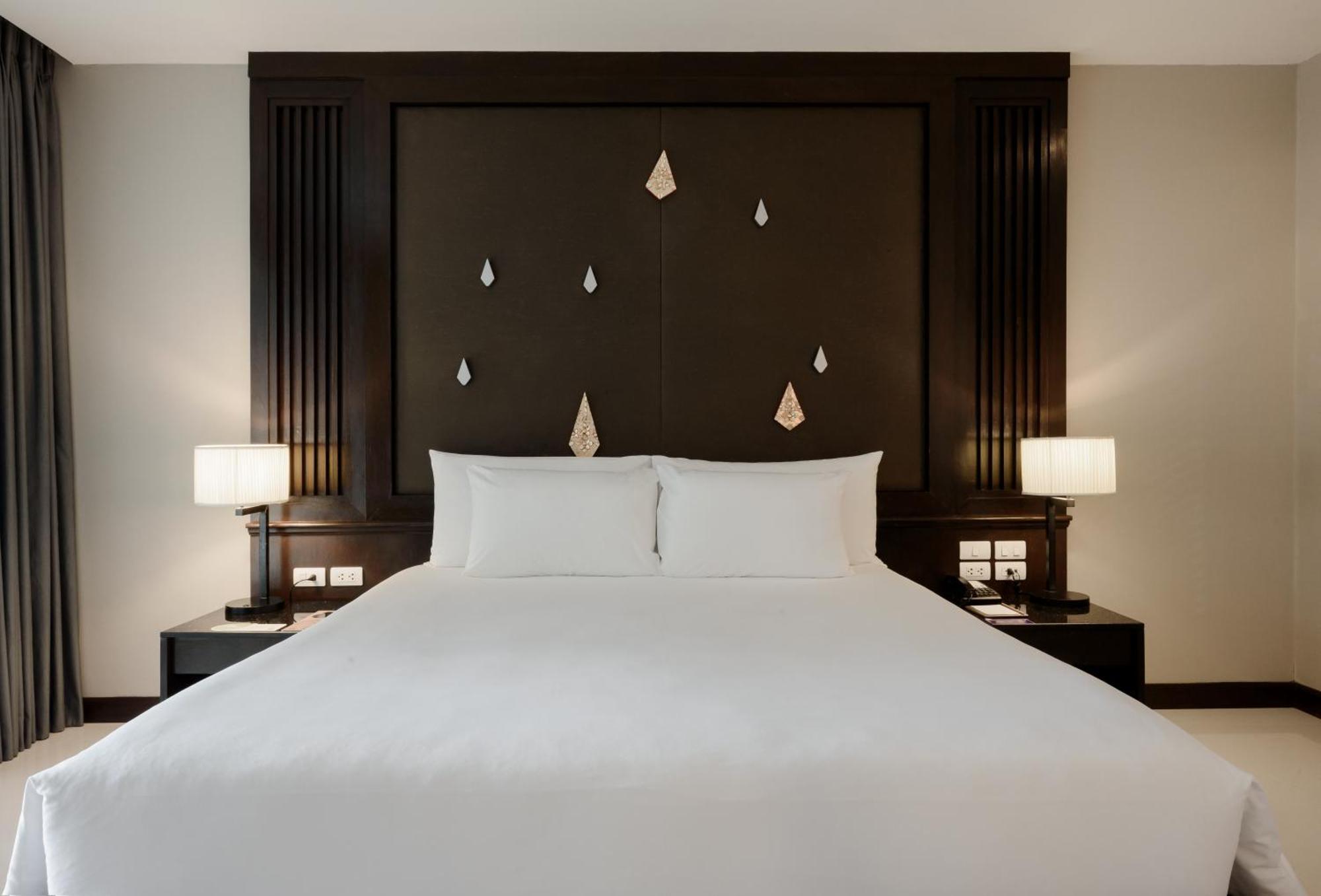 Deluxe King Room,1695323700:JPEG