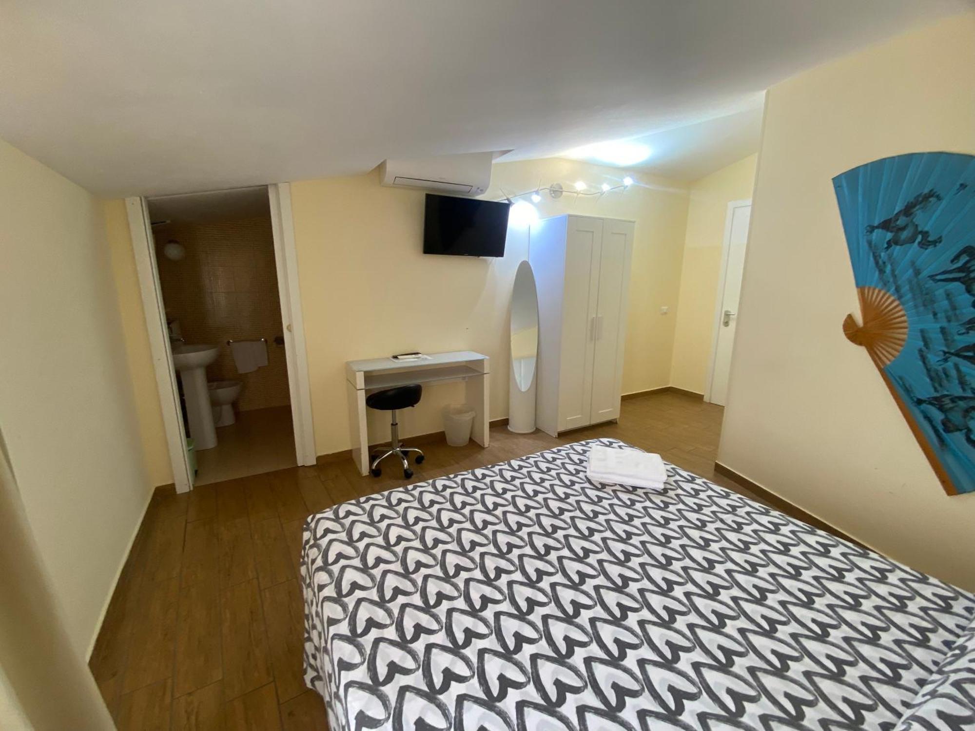Double or Twin Room Attic