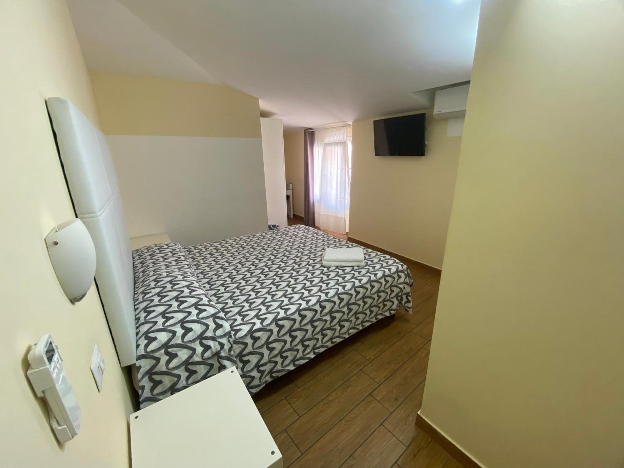 Double or Twin Room Attic