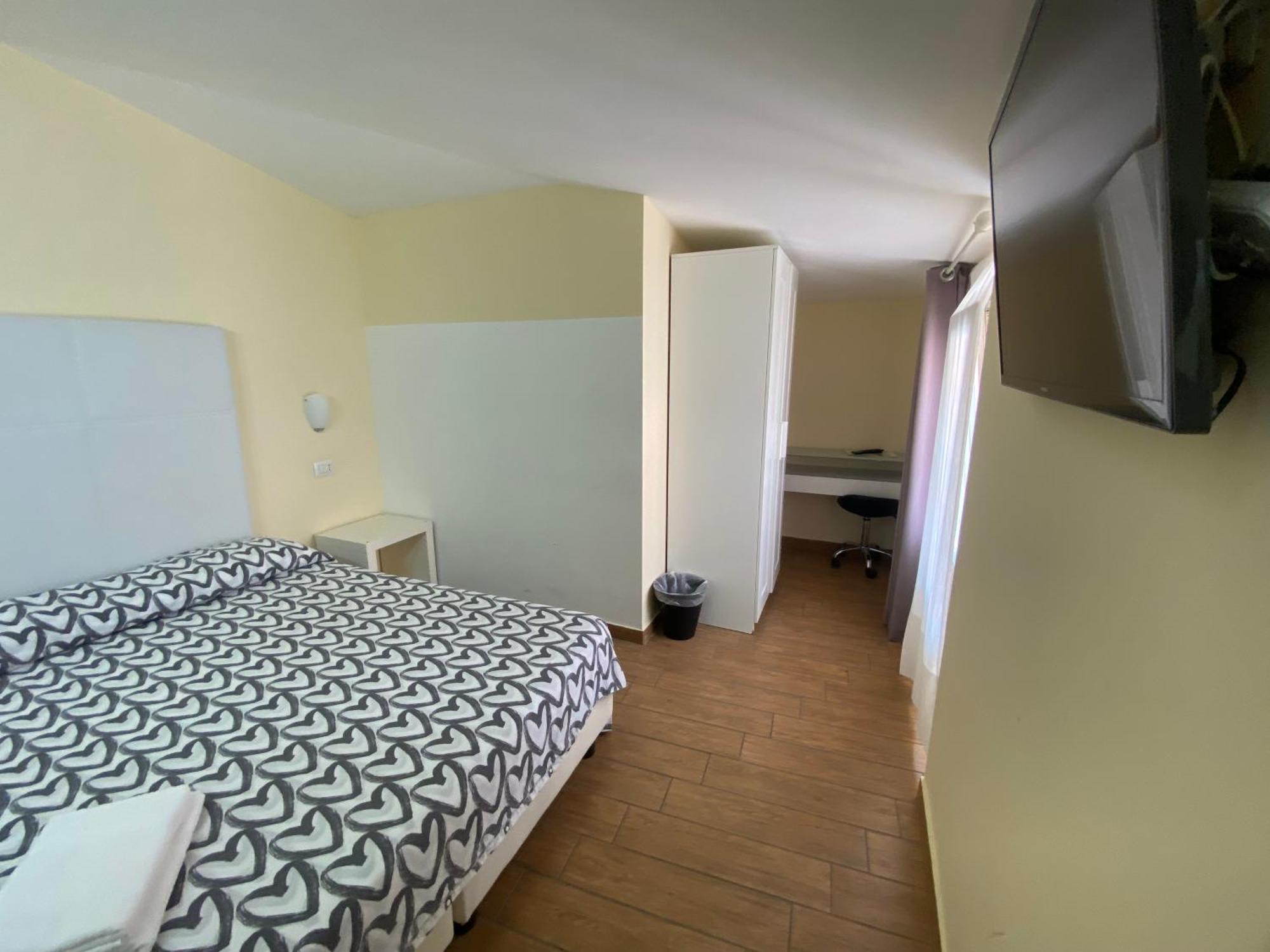 Double or Twin Room Attic